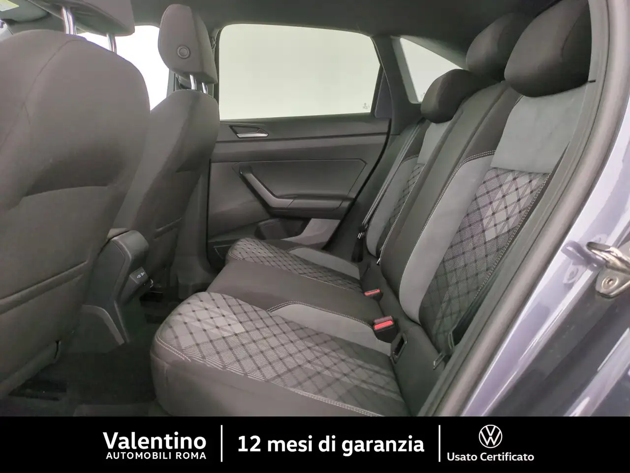 Volkswagen Taigo 1.5 TSI DSG ACT R-Line 10
