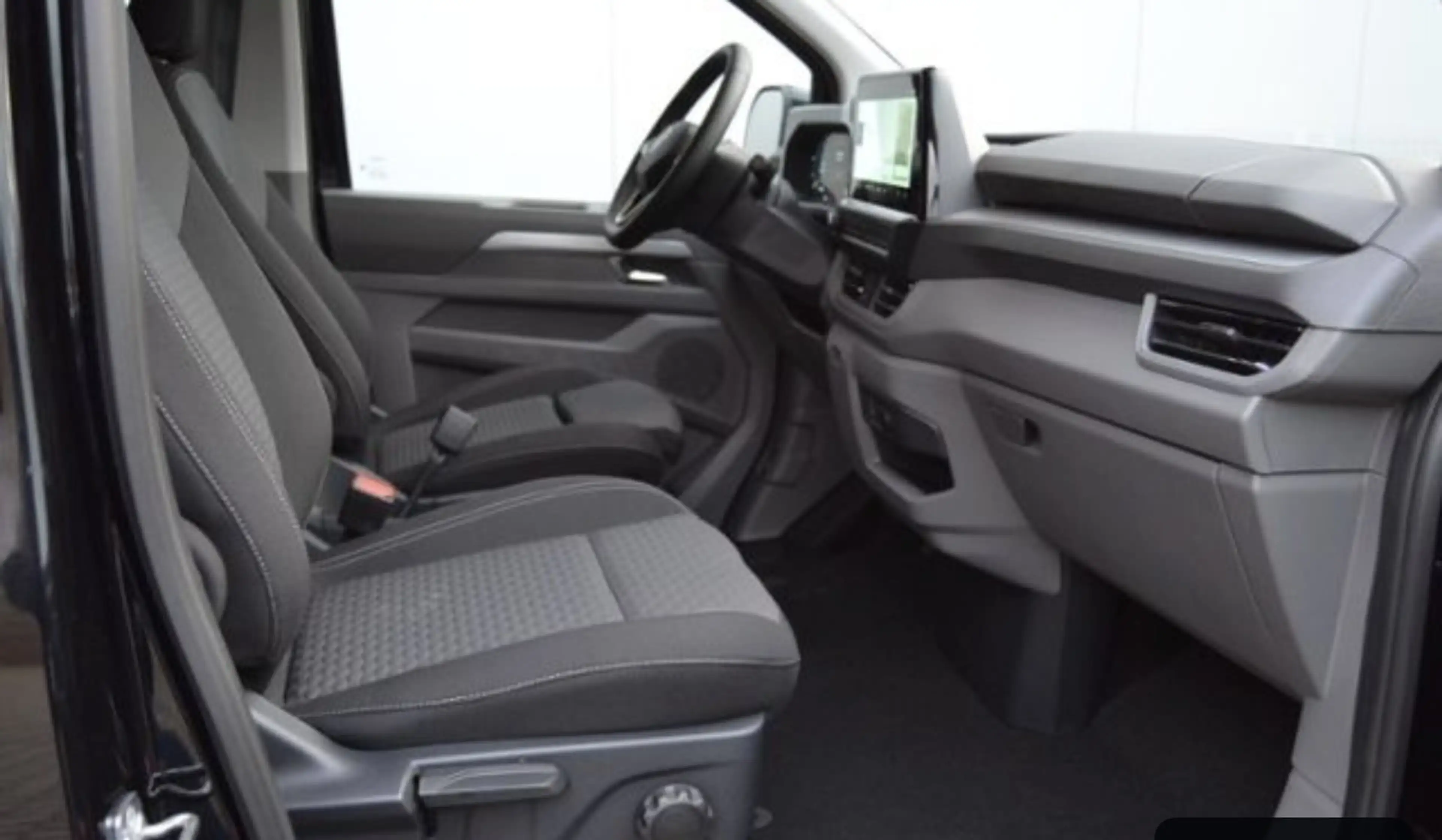 Volkswagen T7 Caravelle L2 Lang 8 Sitze AHK Klimaautomatik+++ — photo 9