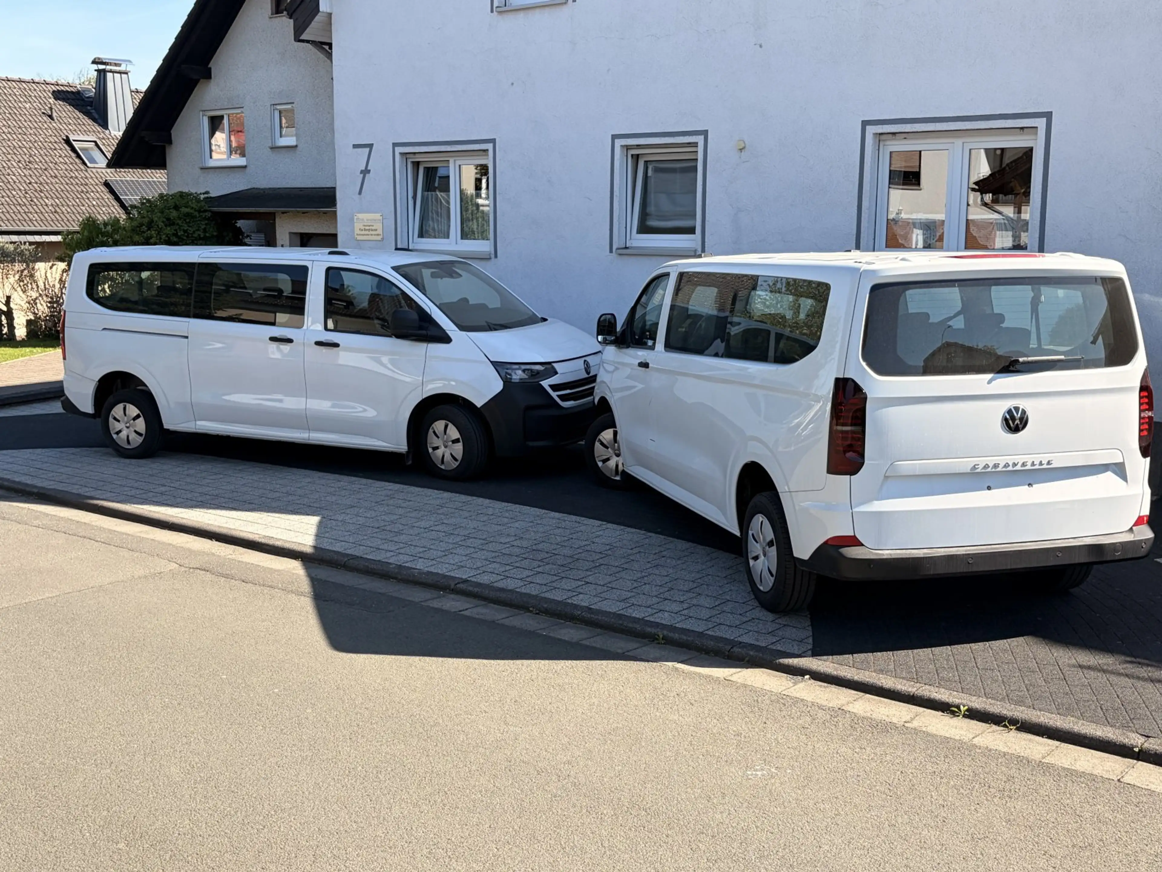Volkswagen T7 Caravelle L2 Lang 8 Sitze AHK Klimaautomatik+++ — photo 2