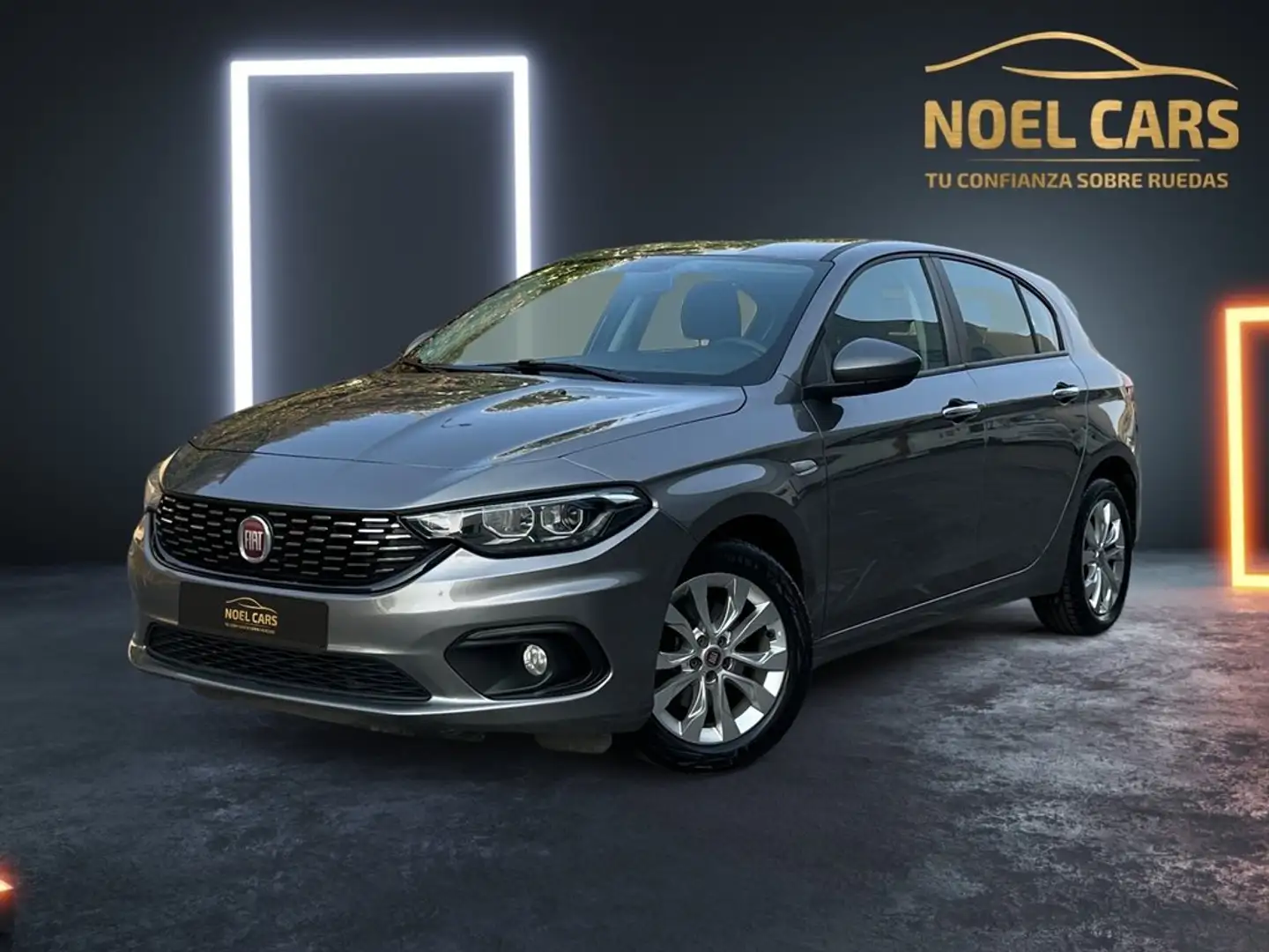 Fiat Tipo 1.4 16v Easy 70kW (95CV) gasolina 5p. Gris - 1