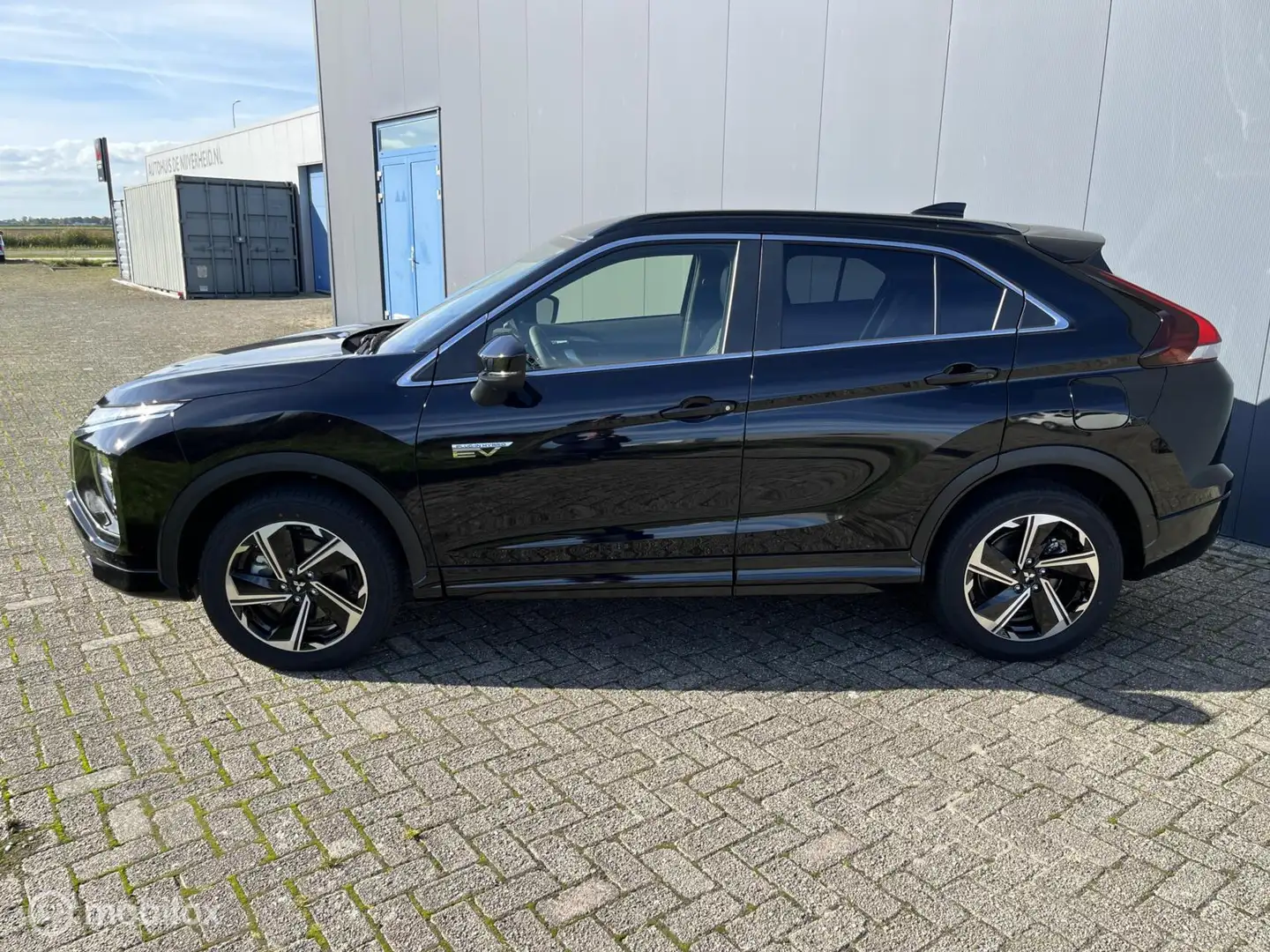 Mitsubishi Eclipse Cross 2.4 PHEV Executive Zwart - 2