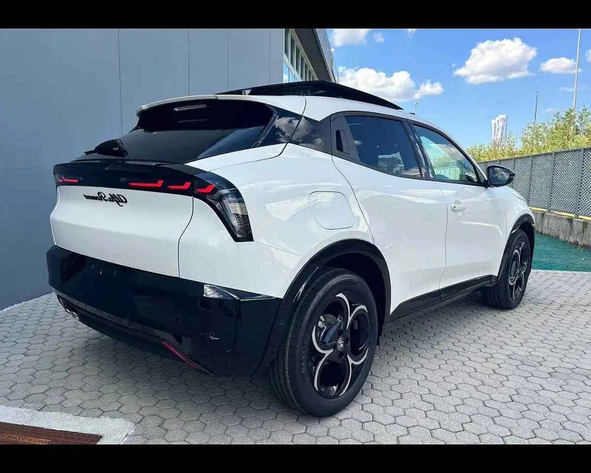 Alfa Romeo Junior 2026