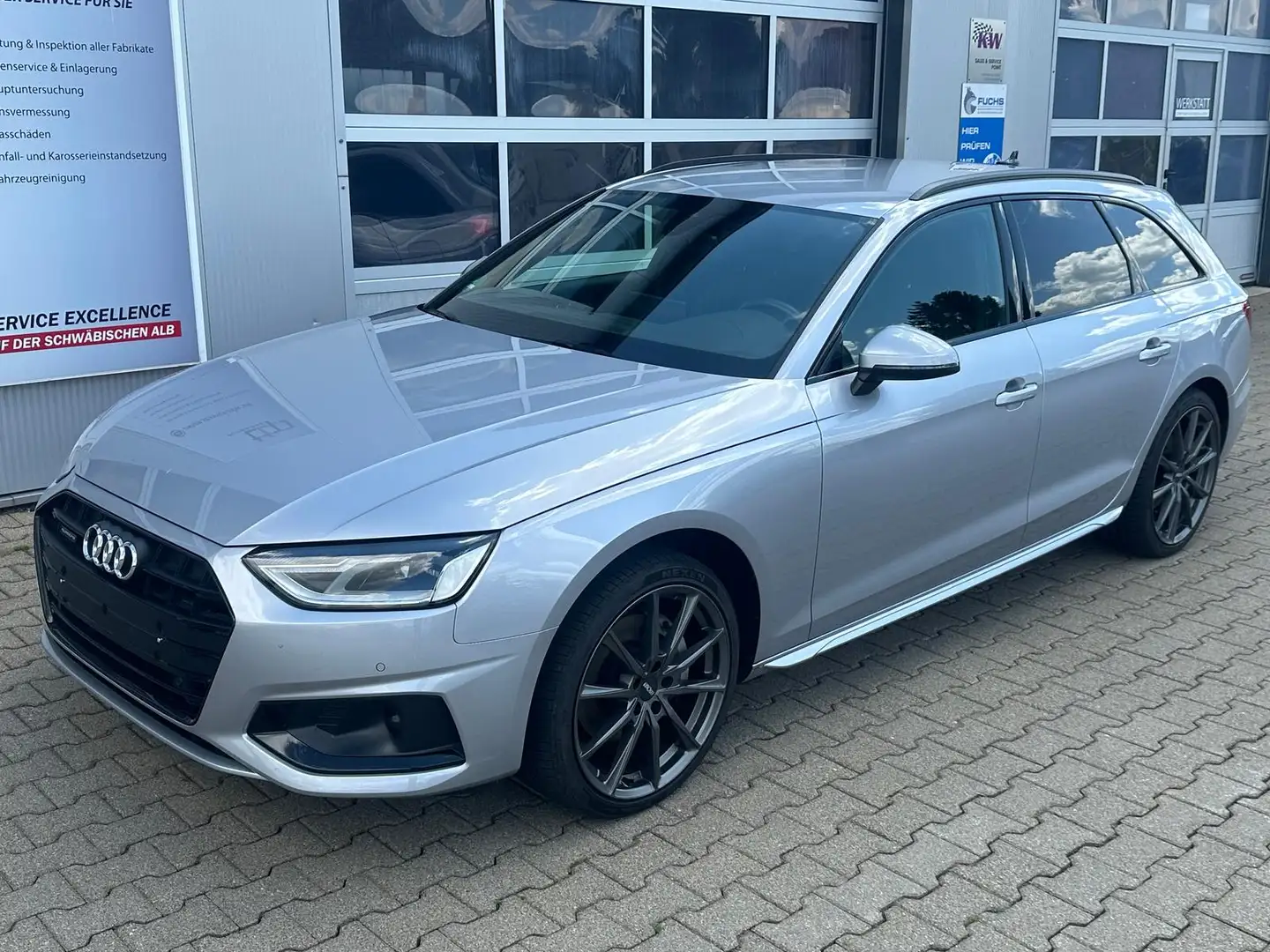 Audi A4 Avant 40 TDI quattro Digital-Tacho Leder AHK Silber - 1