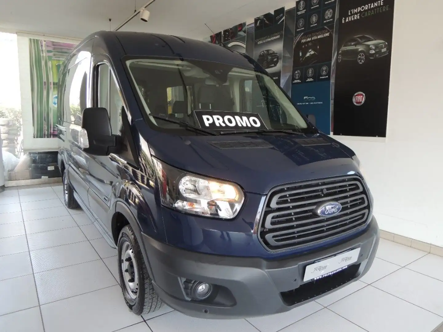Ford Transit 310 2.0TDCi EcoBlue 130CV PM-TM Combi Titanium Blau - 1