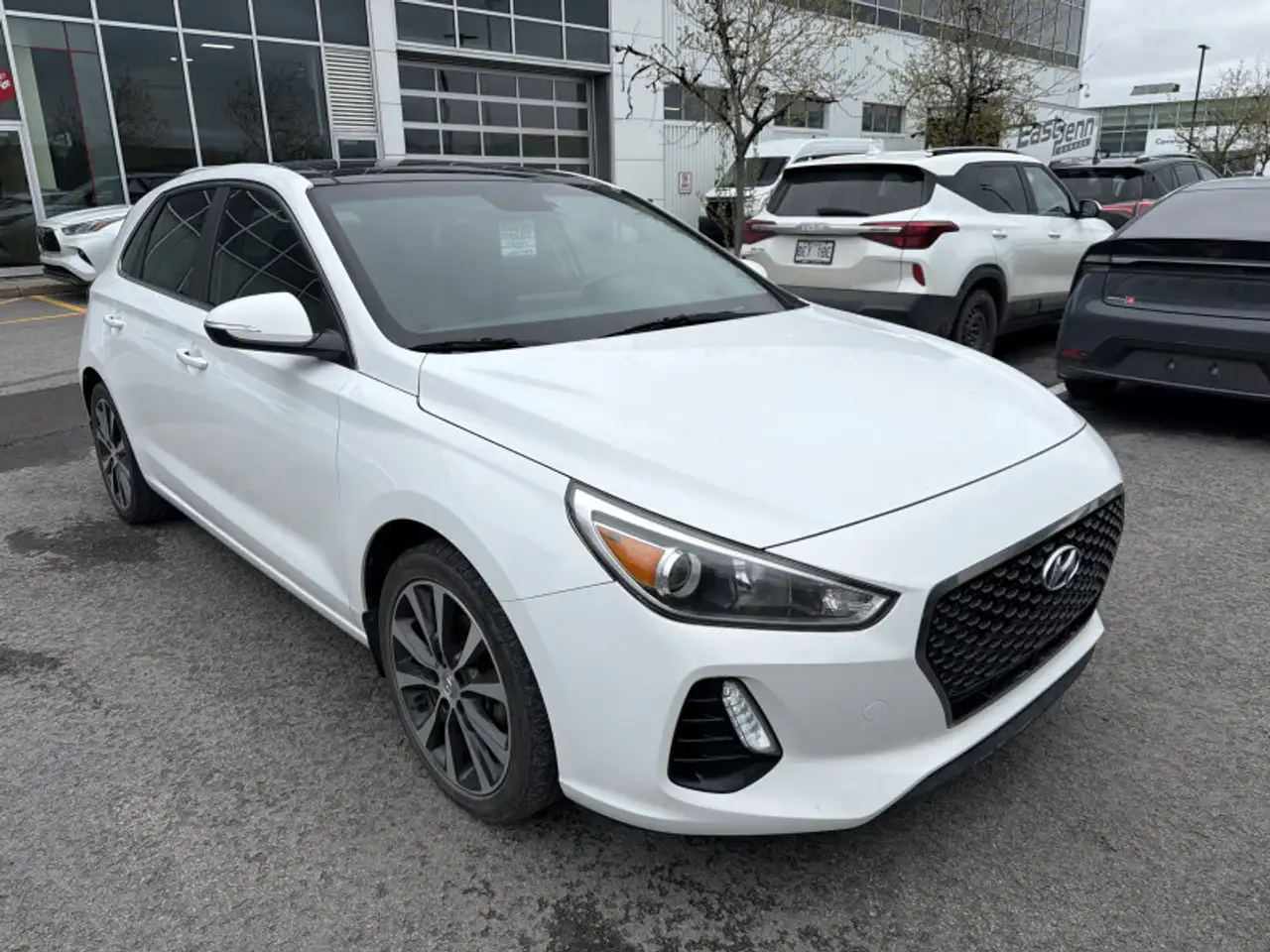 Hyundai ELANTRA снимка Hyundai ELANTRA