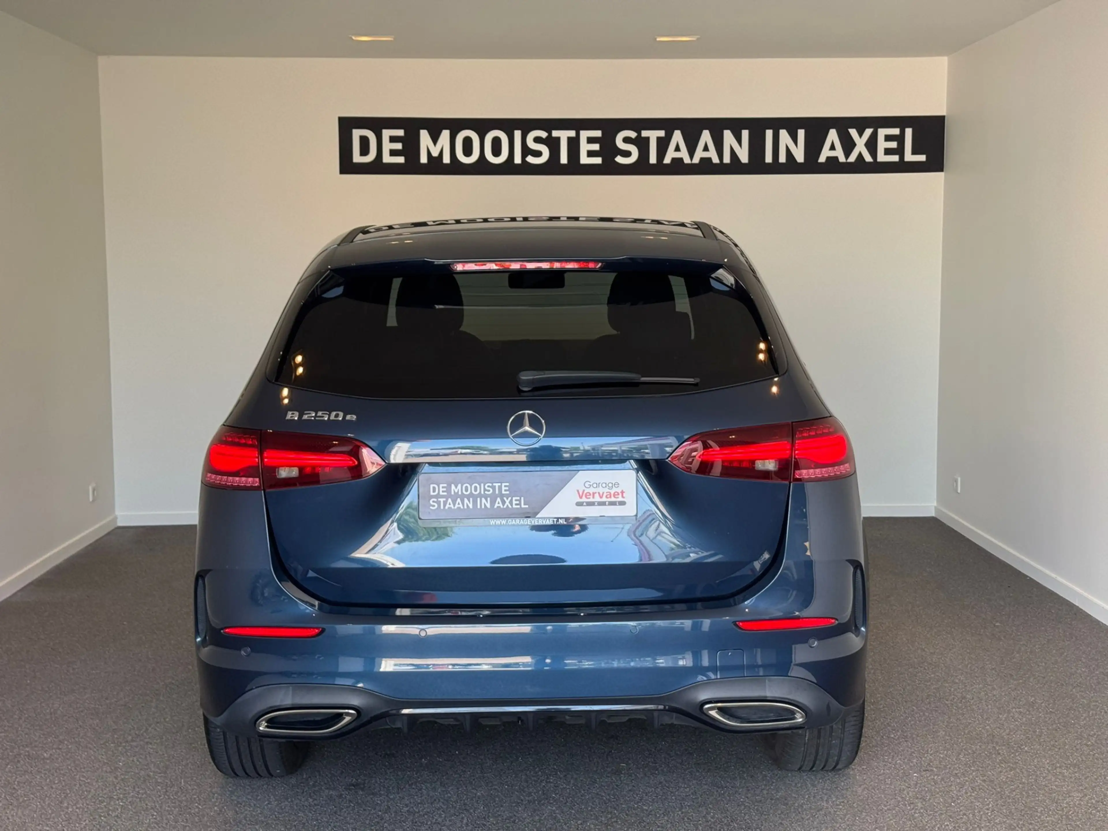 Mercedes-Benz B 250 e Business Solution AMG — photo 15