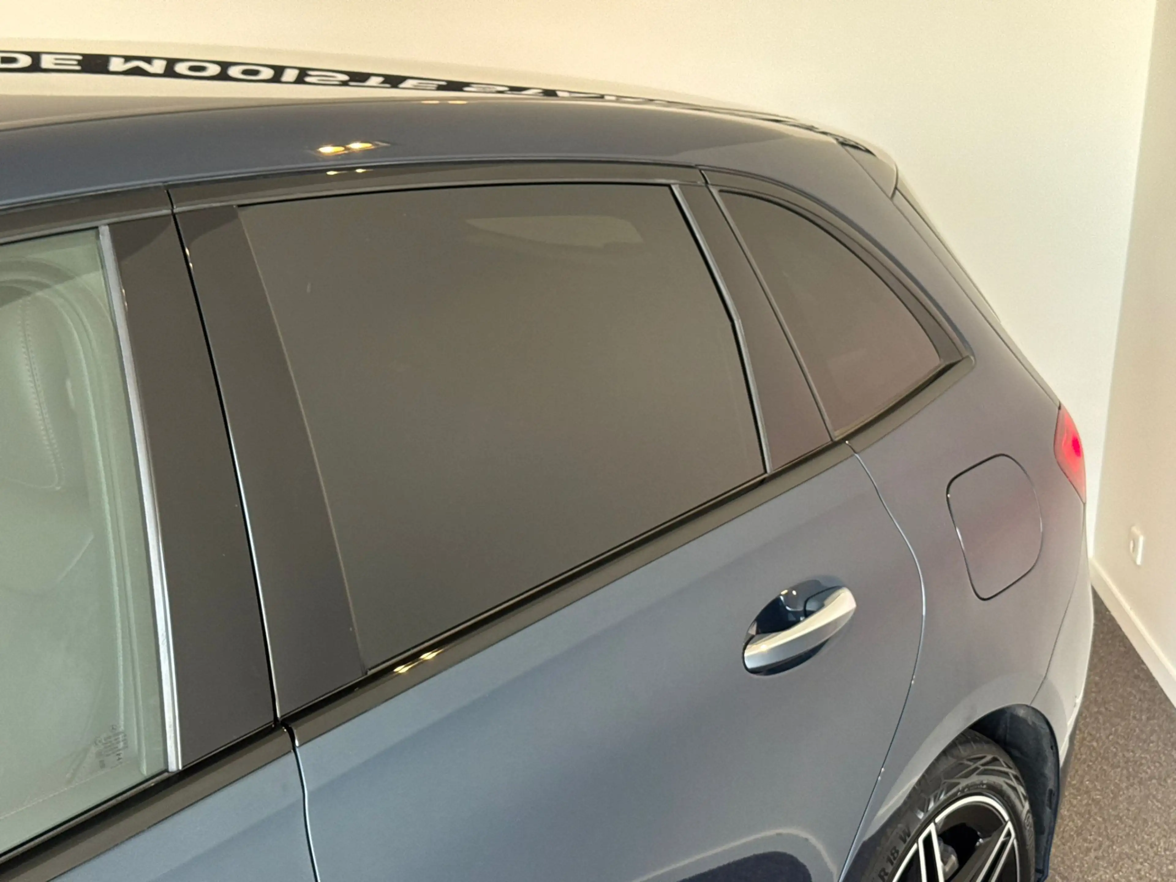Mercedes-Benz B 250 e Business Solution AMG — photo 11