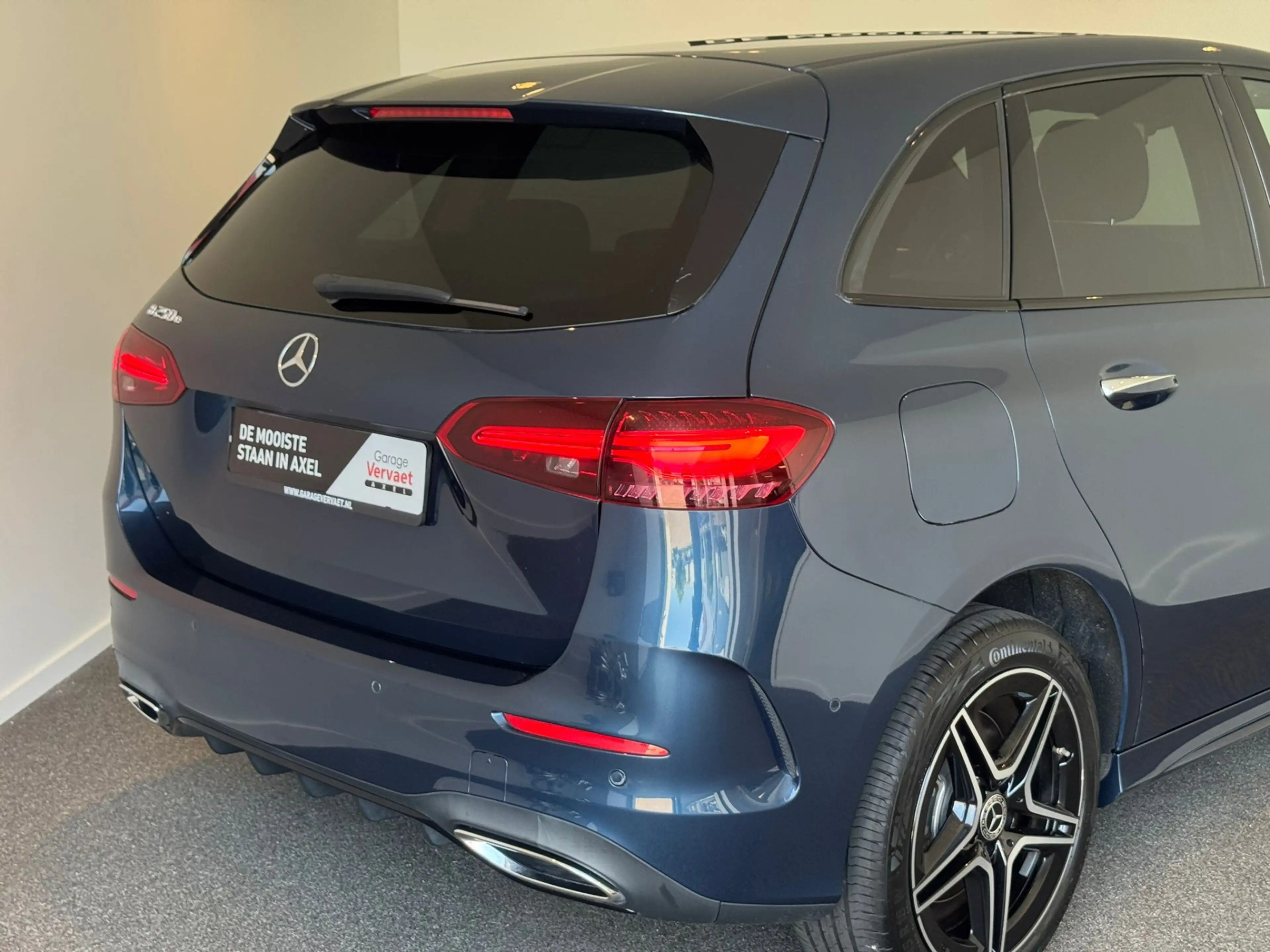 Mercedes-Benz B 250 e Business Solution AMG — photo 13