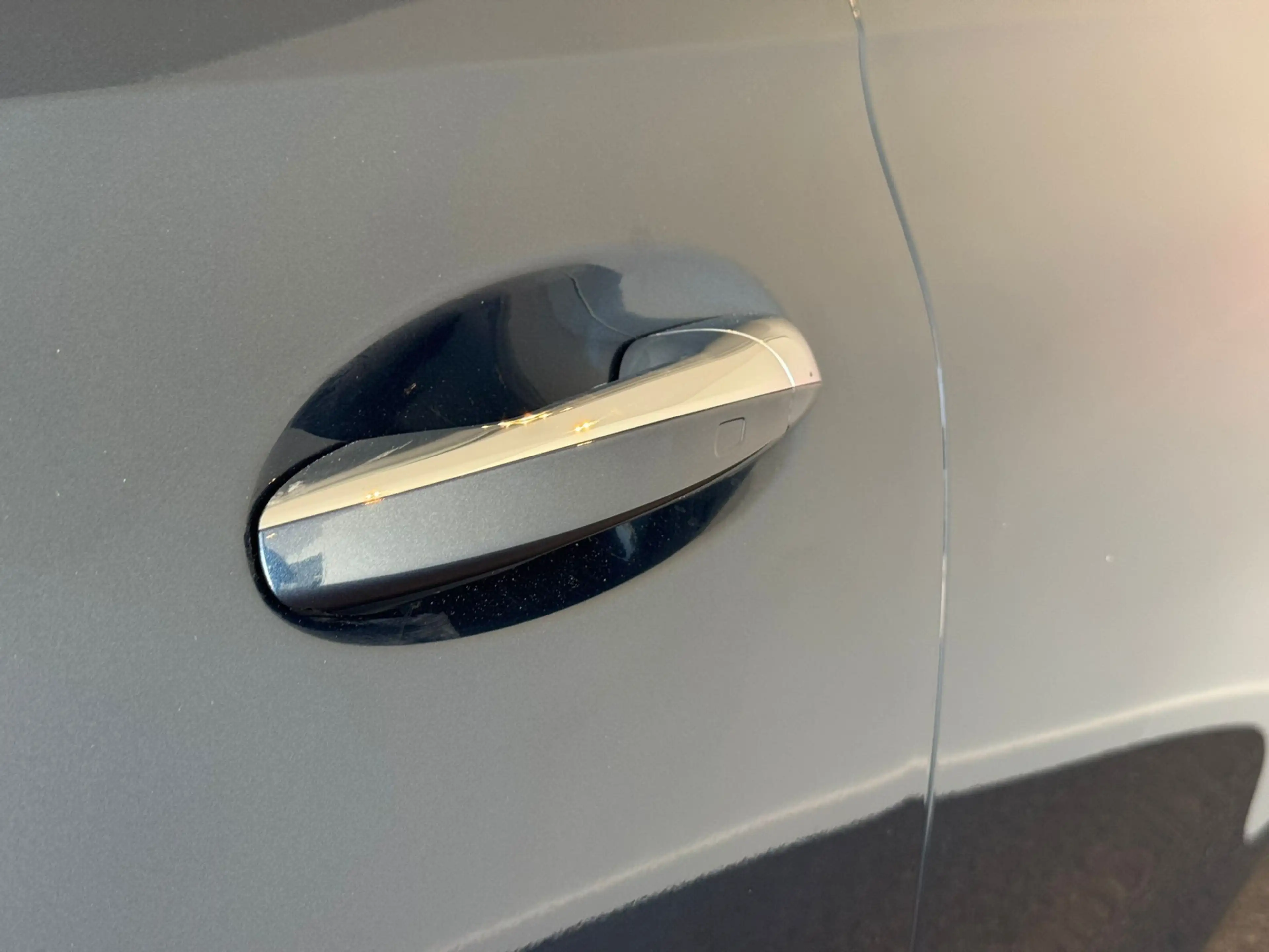Mercedes-Benz B 250 e Business Solution AMG — photo 10