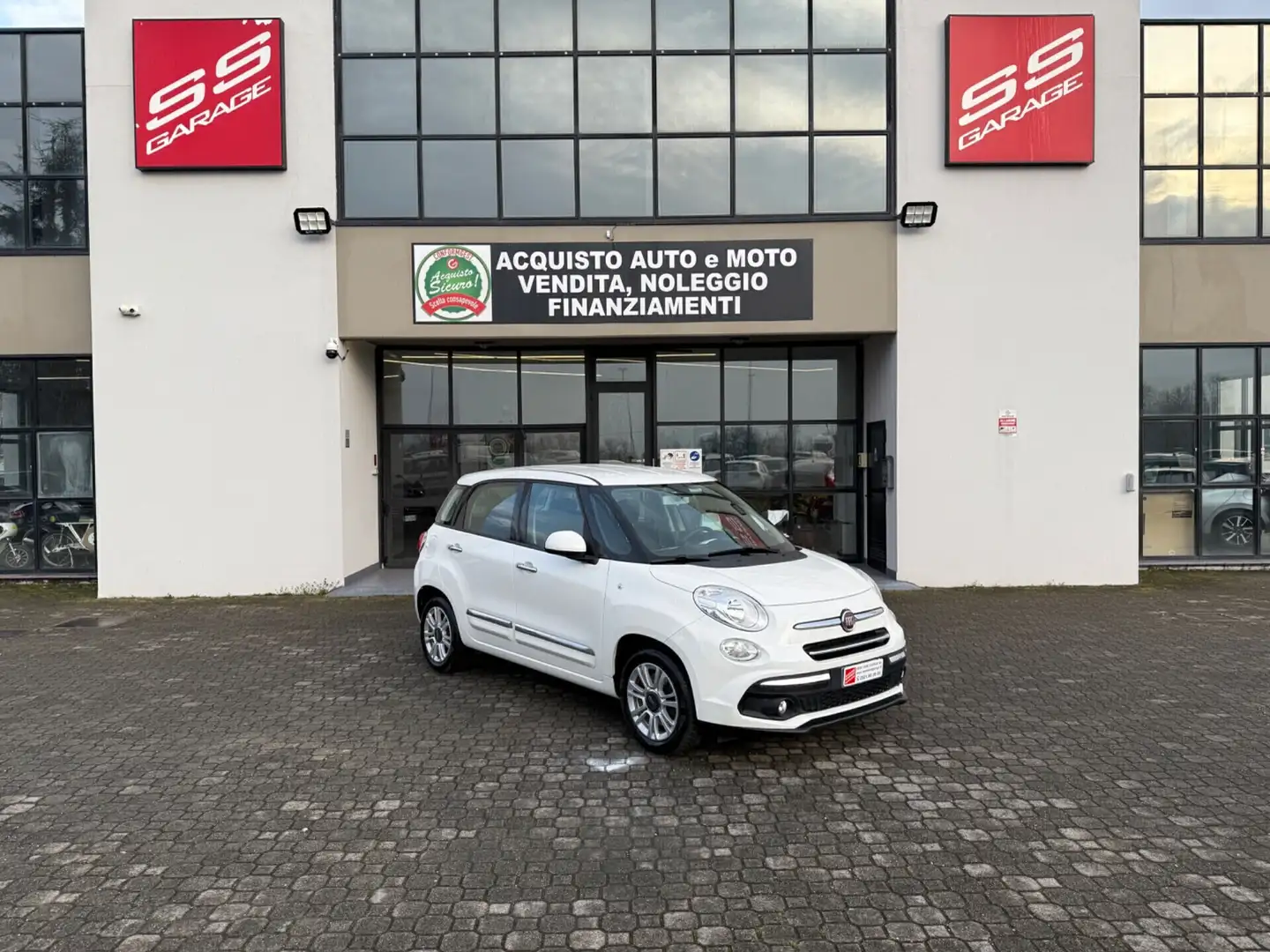 Fiat 500L 1.4 T-Jet 120 CV GPL Lounge Wit - 1