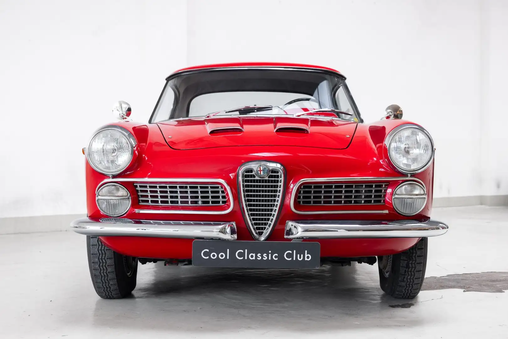 Alfa Romeo 2000 Spider - Borrani - Hardtop - Red - 2
