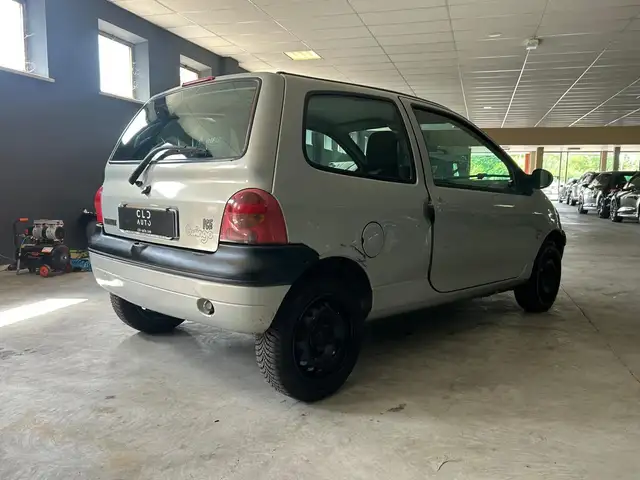 Renault Twingo view 4