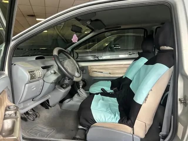 Renault Twingo view 6