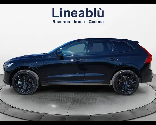 Volvo XC60 view 2