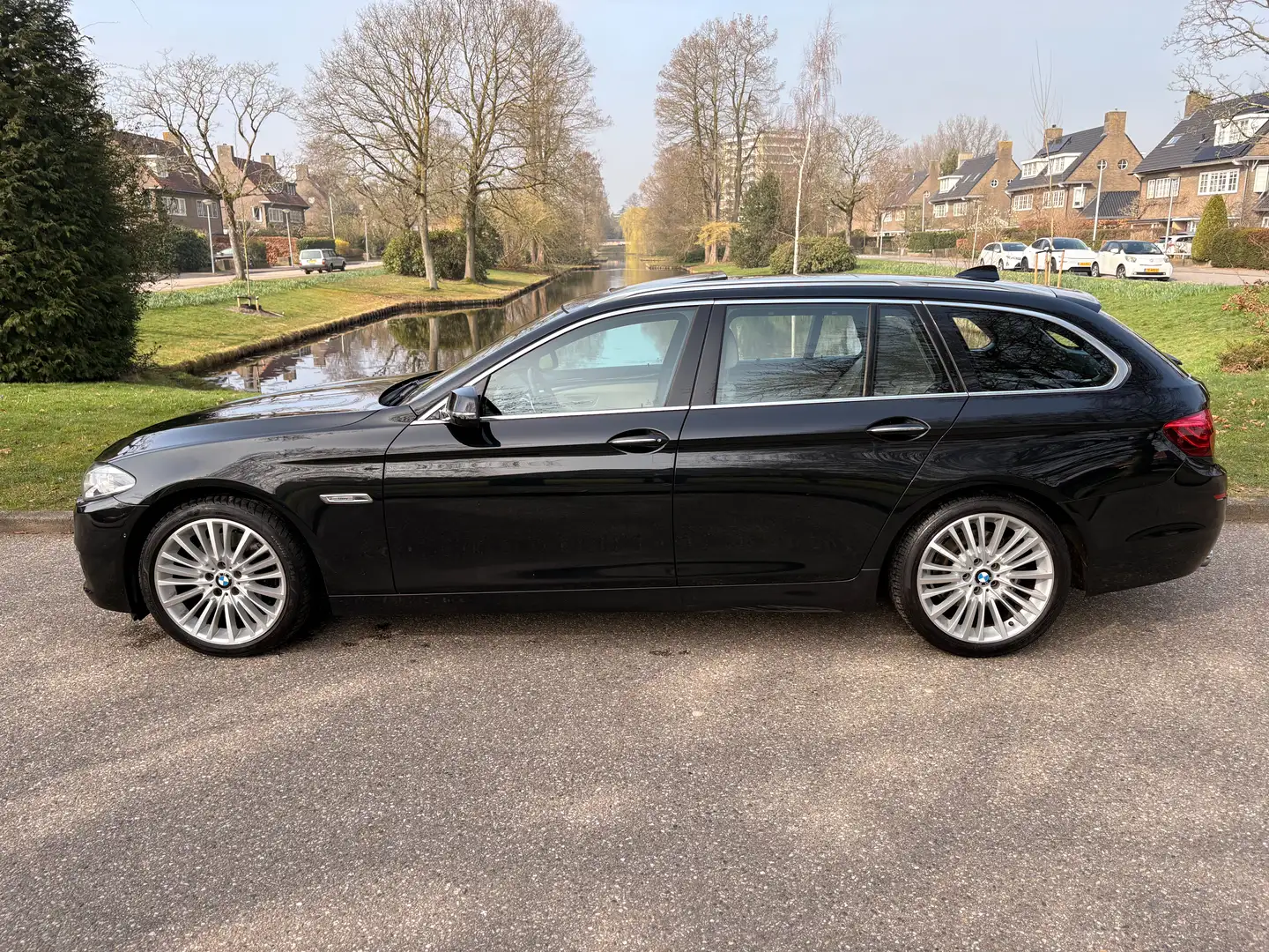 BMW 528 528 Luxury Edition Schwarz - 2