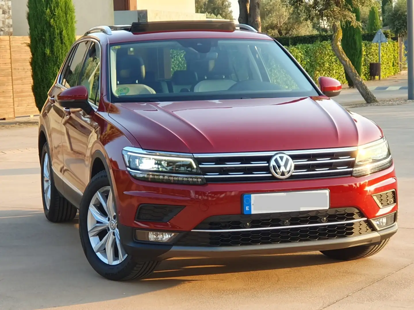 Volkswagen Tiguan 1.5 TSI Sport DSG 110kW Rojo - 1
