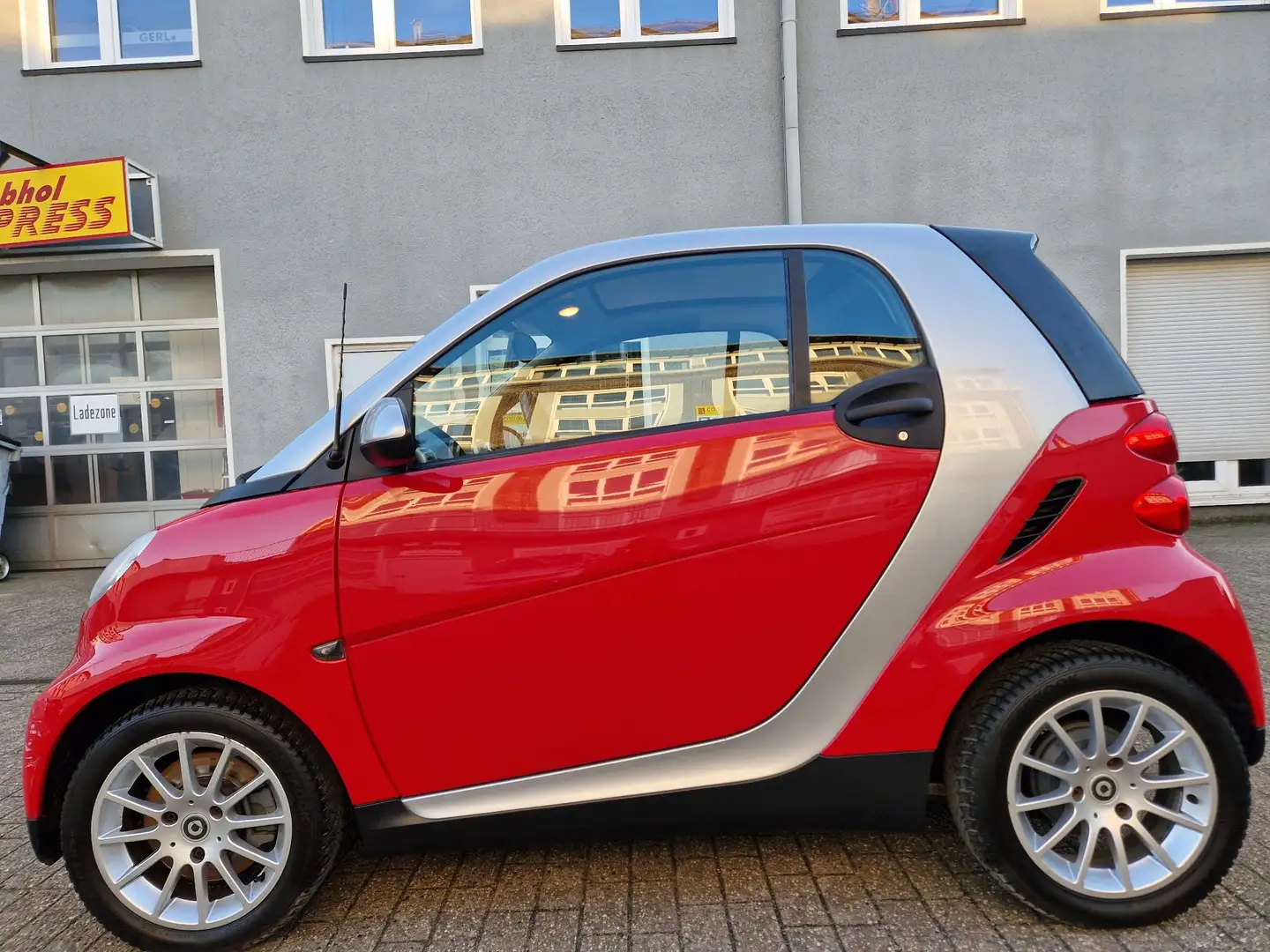 smart forTwo Klima,M Media,Navi,Carplay,Kamera,INS+TÜV NEU Červená - 2