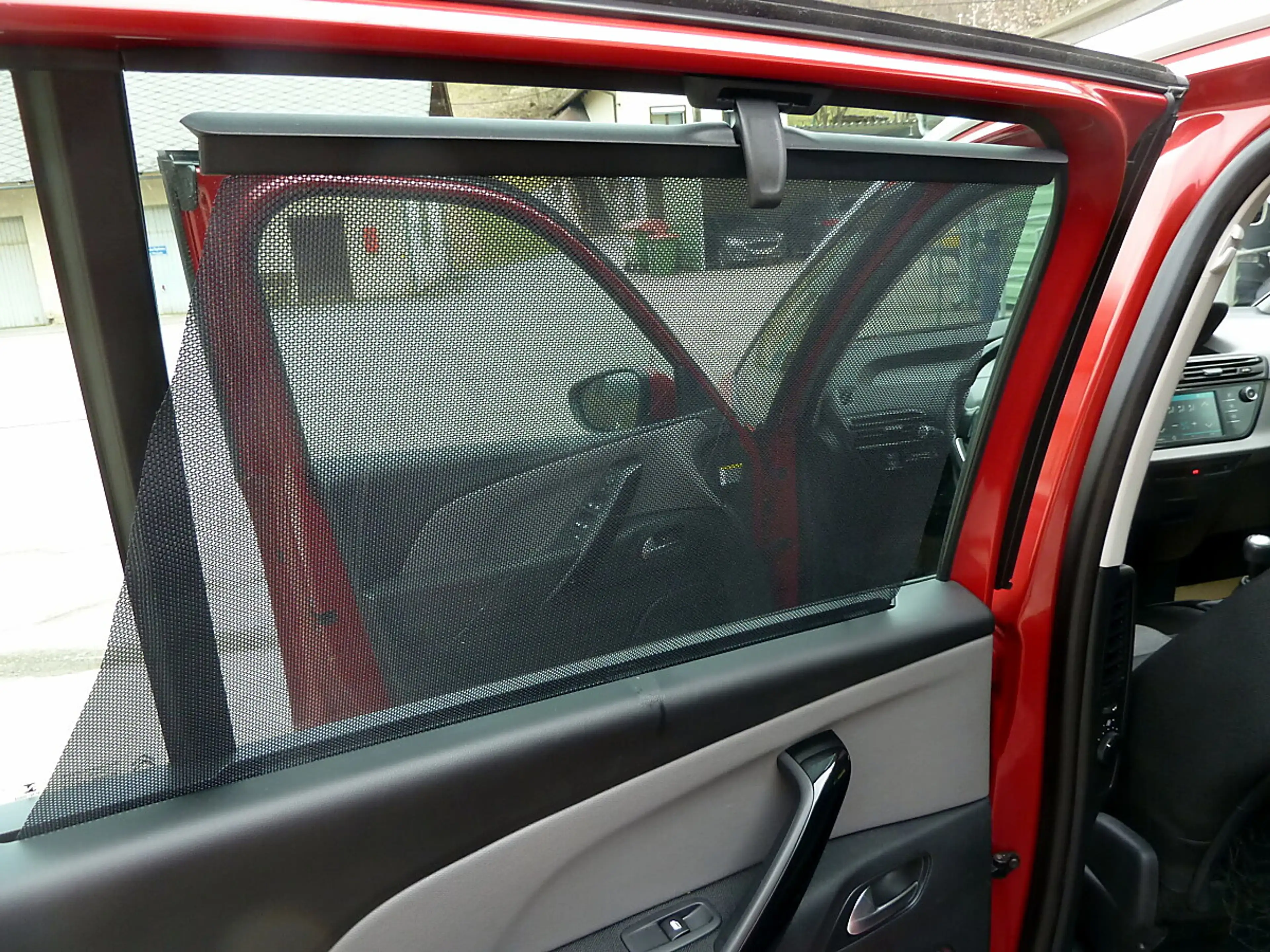 Citroen Grand C4 Picasso BlueHDi 120 S&S 6-Gang Intensive — photo 14