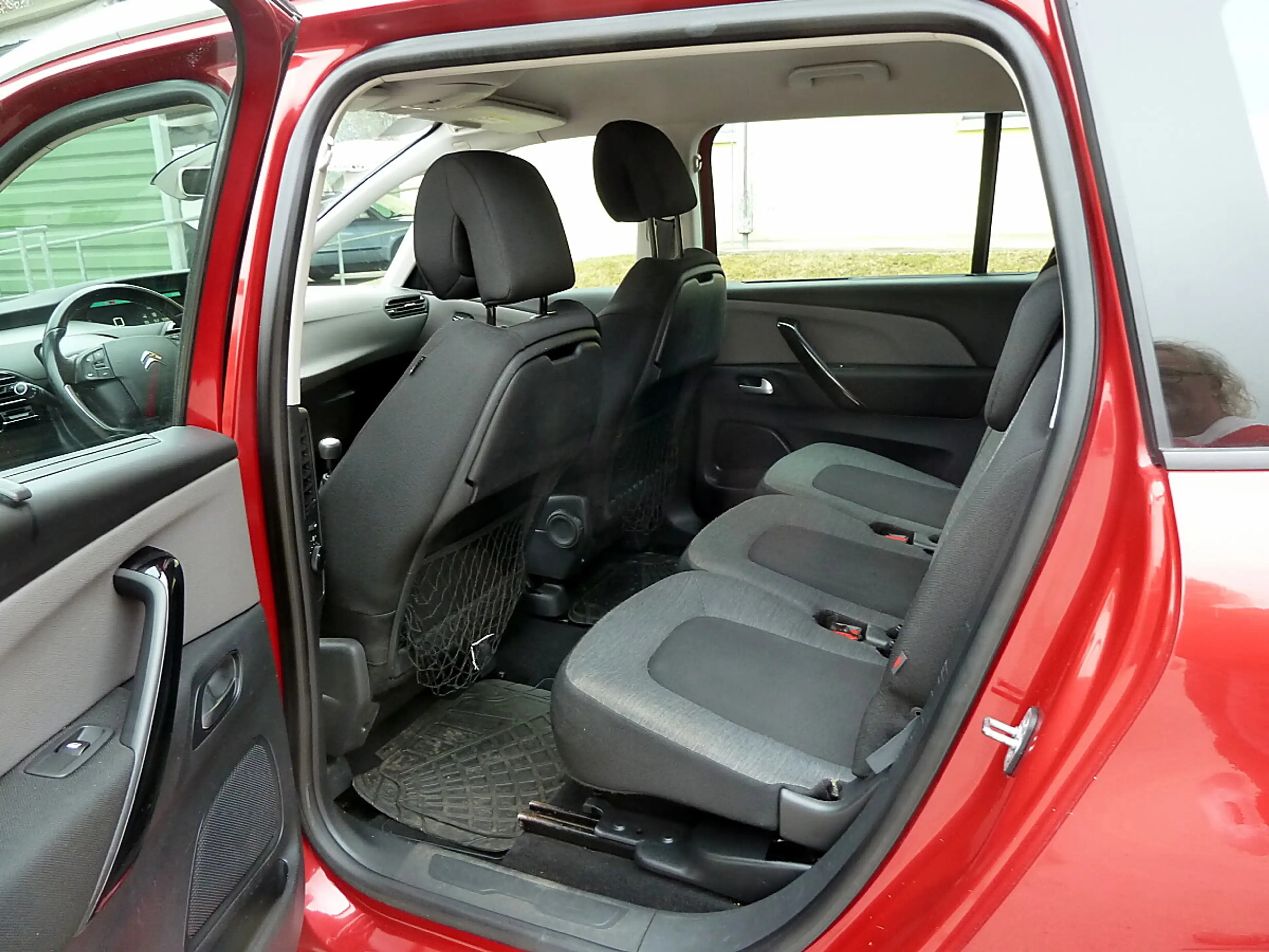Citroen Grand C4 Picasso BlueHDi 120 S&S 6-Gang Intensive — photo 6