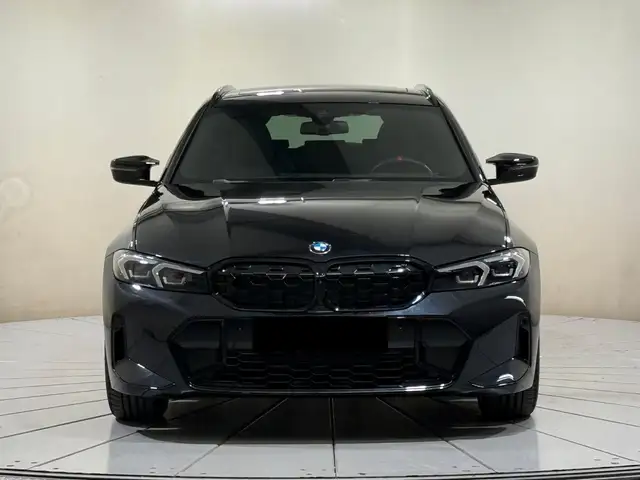 BMW 3 Series view 2