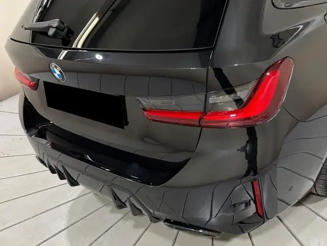 BMW 3 Series view 6