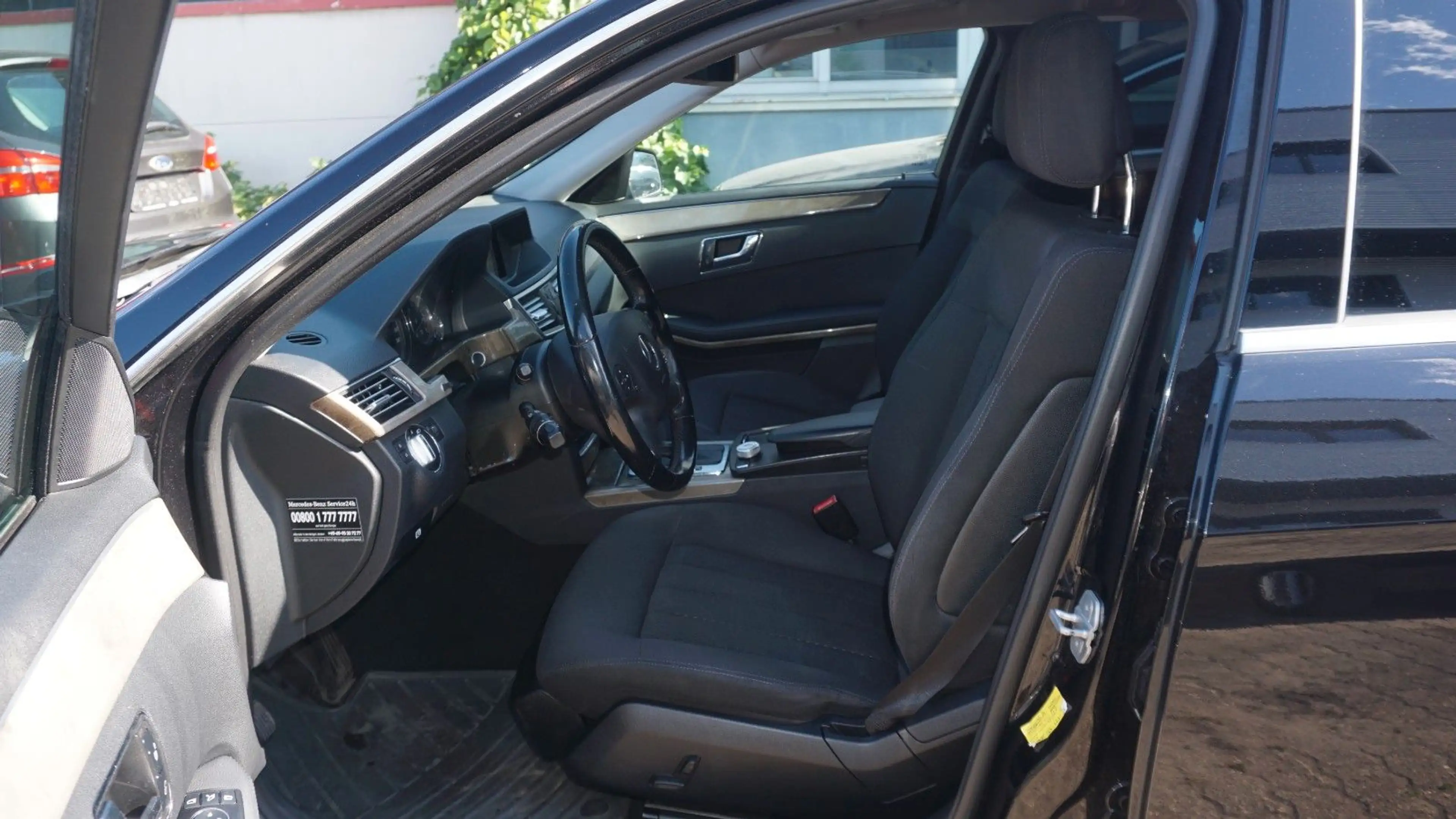 Mercedes-Benz E 200 CGI BlueEfficiency*AUTOMATIK*TEMPO*SHZ*TOP — photo 8