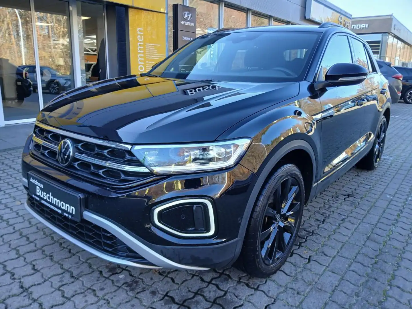 Volkswagen T-Roc 1.5 TSI DSG Black Style +8-FACH+AHK+NAVI+ Zwart - 1
