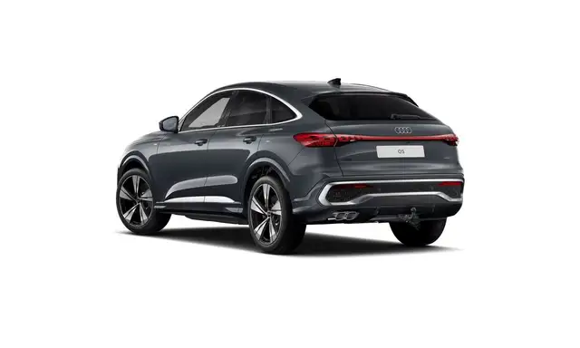 Audi Q5 view 2