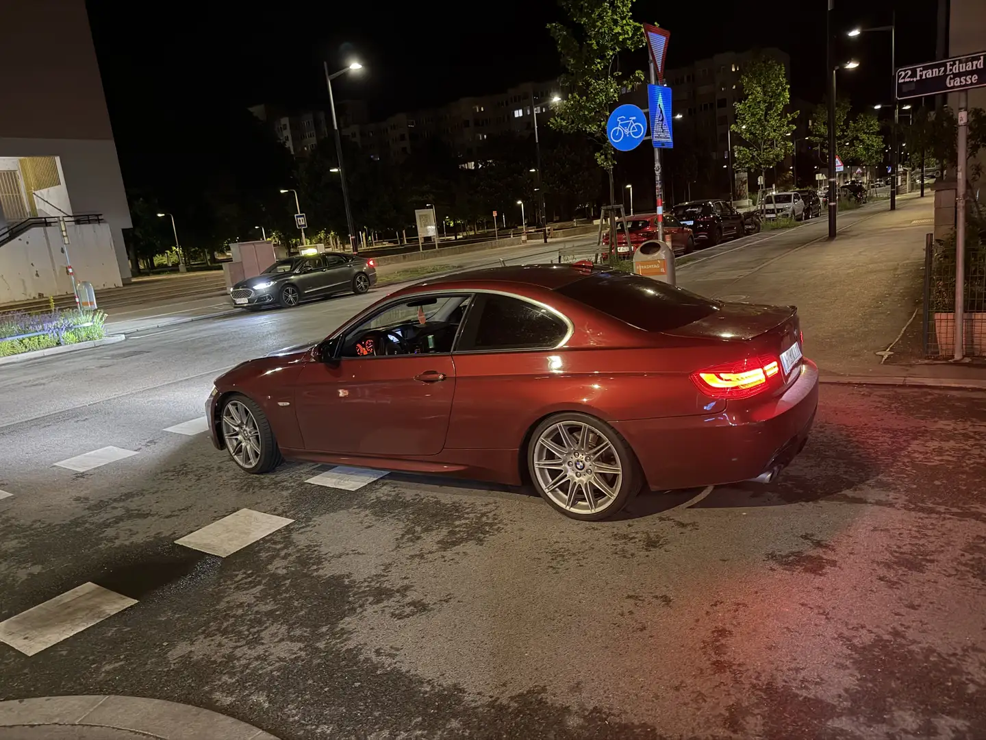 BMW 330 330d Coupé Aut. - 1