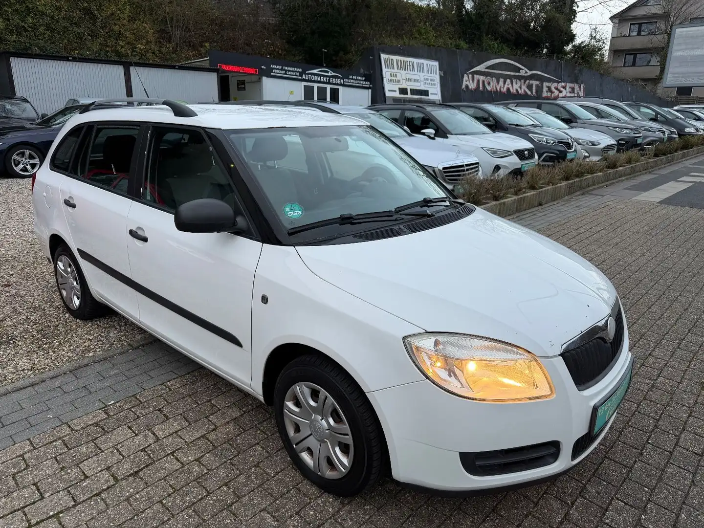 Skoda Fabia Combi Cool Edition*TÜV NEU*1 HAND*KLIMA* Weiß - 2