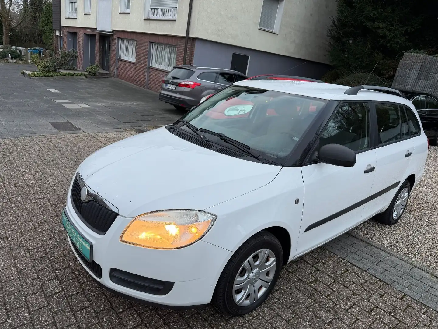 Skoda Fabia Combi Cool Edition*TÜV NEU*1 HAND*KLIMA* Weiß - 1