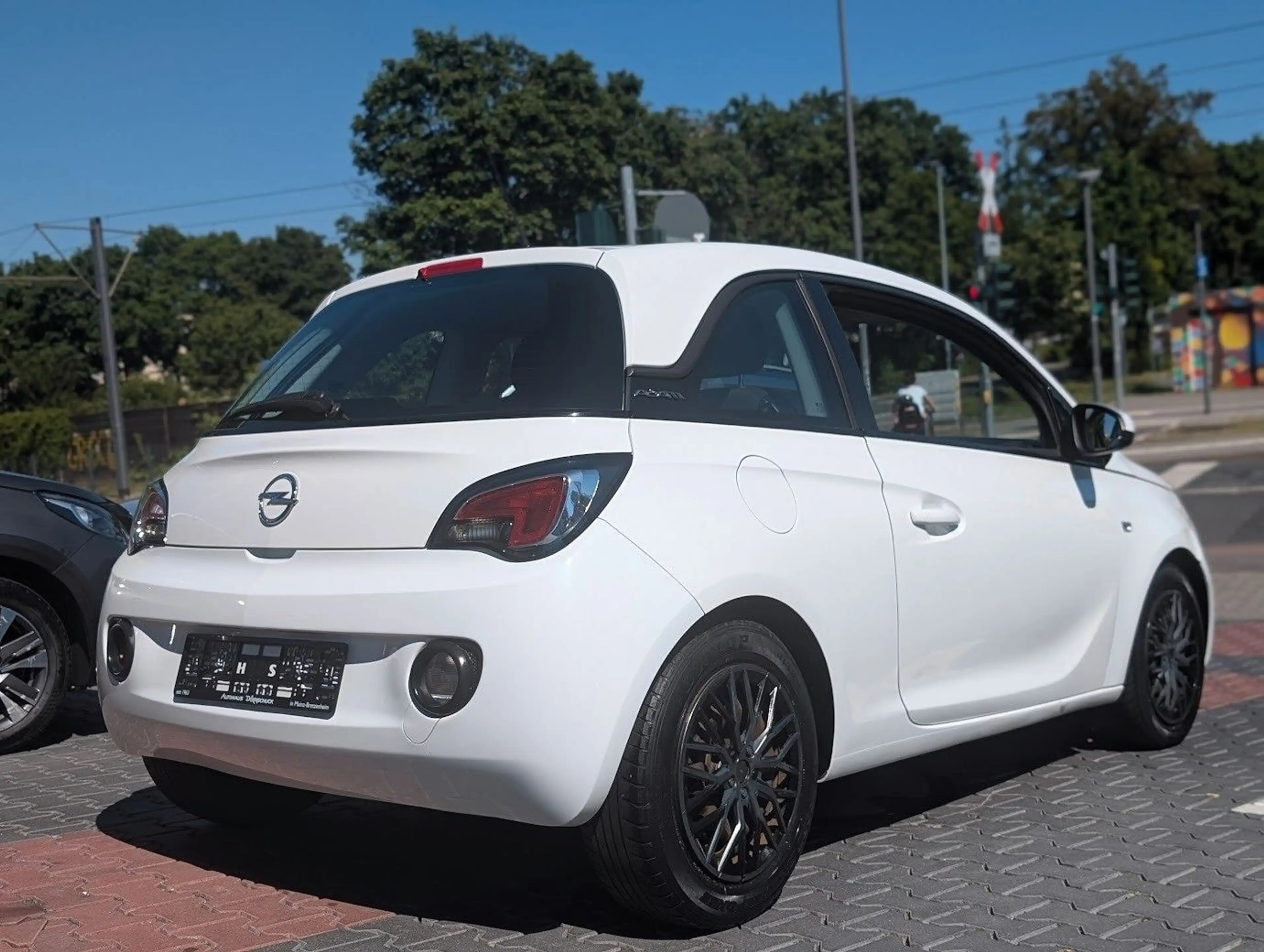 Opel Adam Adam 1.2 Essentia BT. USB. Berganfahrassist — photo 6
