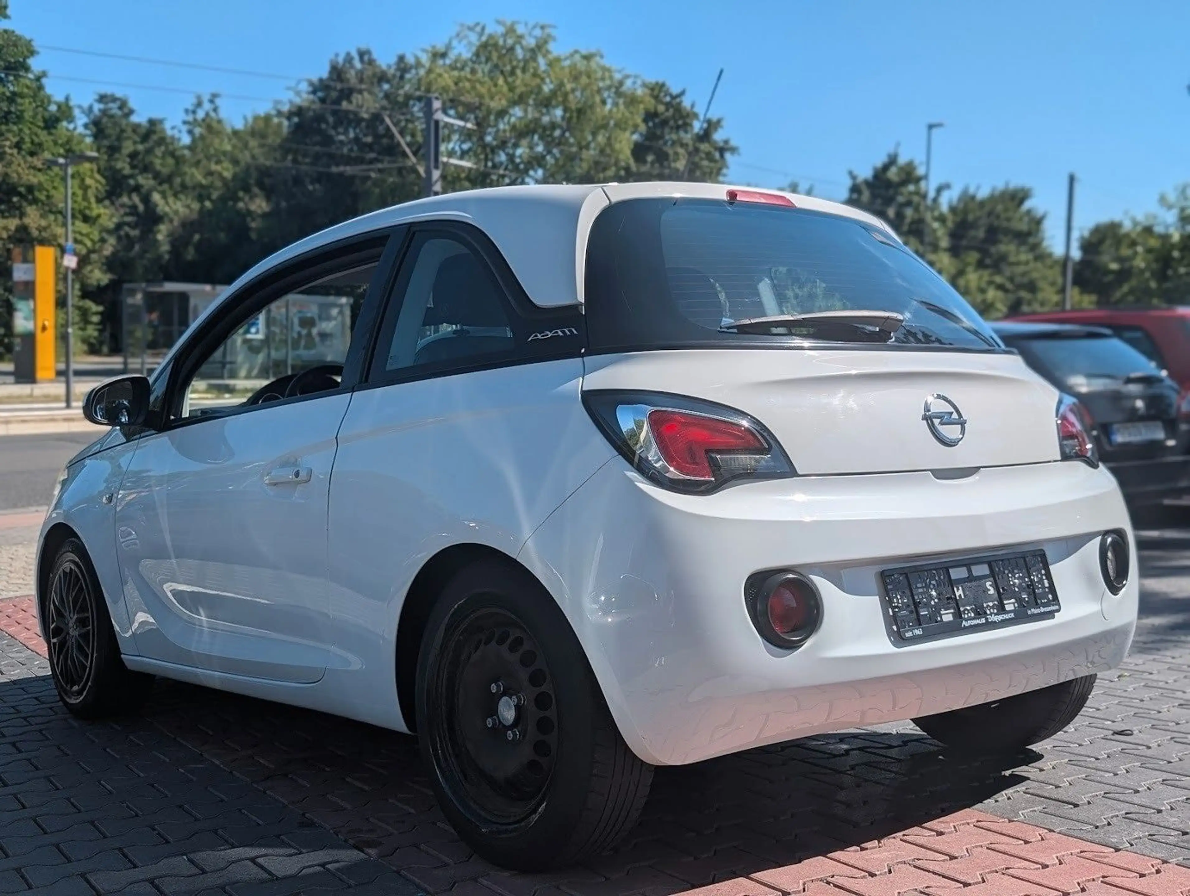 Opel Adam Adam 1.2 Essentia BT. USB. Berganfahrassist — photo 5