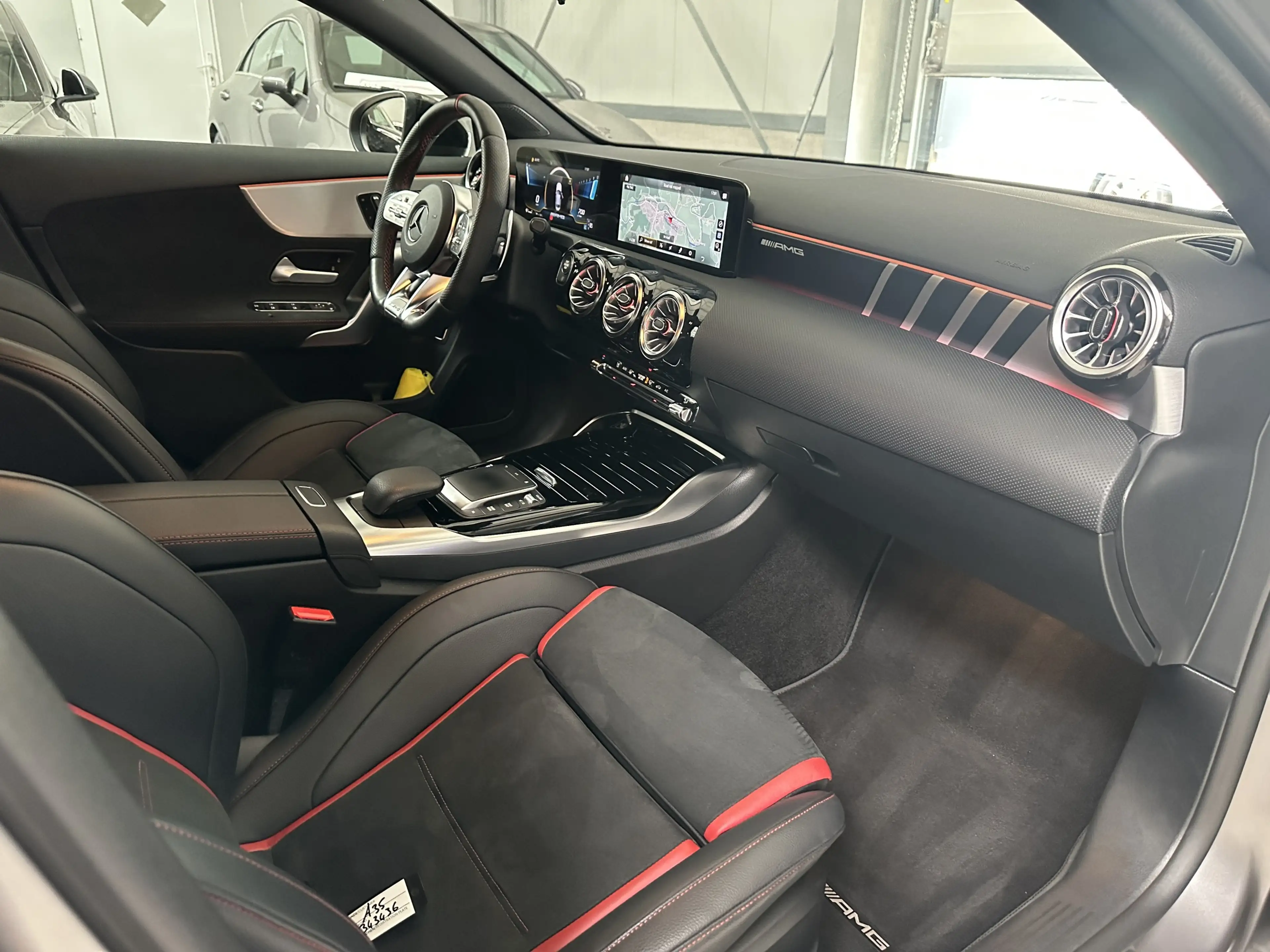 Mercedes-Benz A 35 AMG Performance Night-Paket 4Matic LED SHZ — photo 12