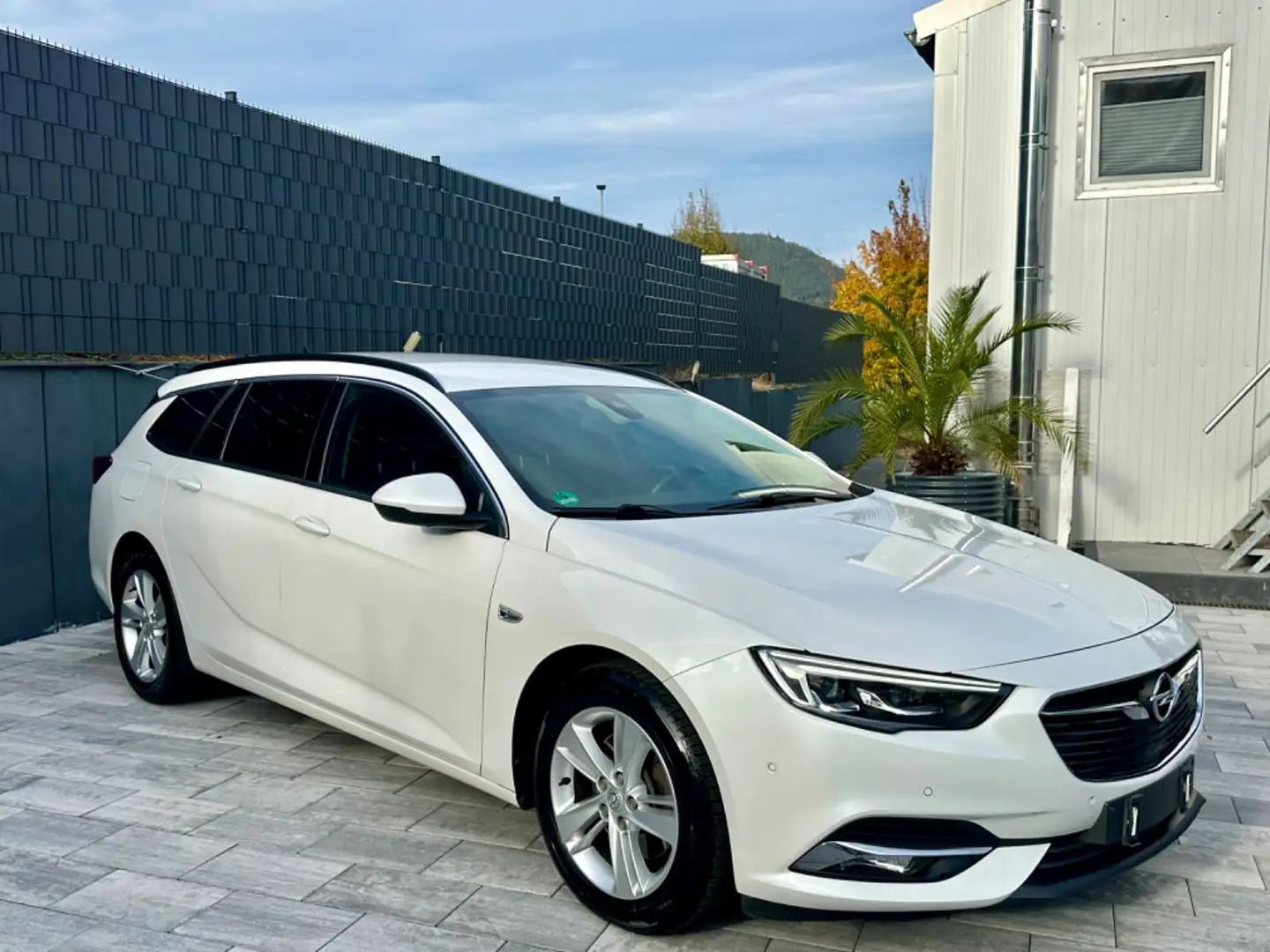 Opel Insignia B Sports Tourer Business Edition-NAVI Blanc - 2
