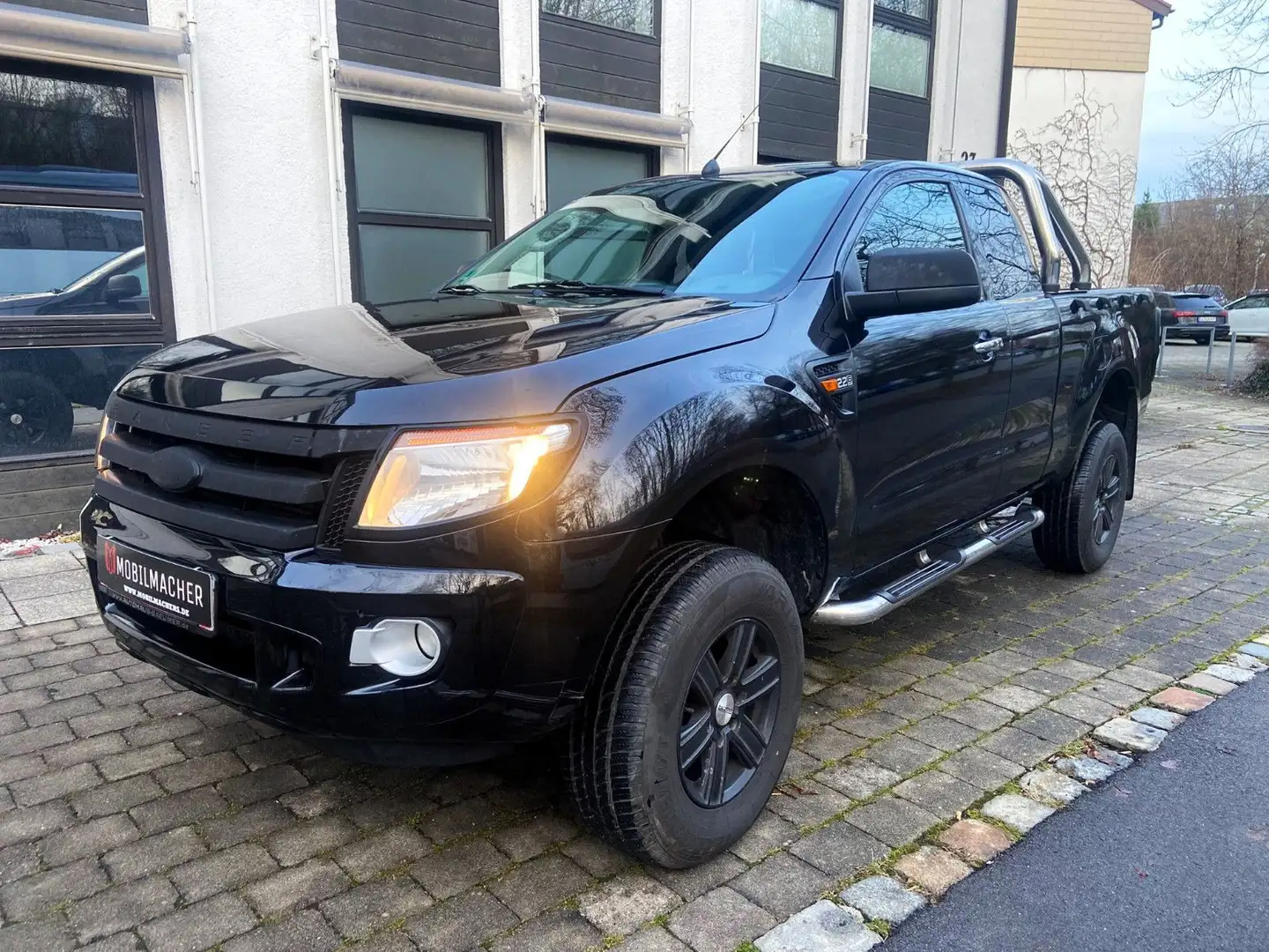 Ford Ranger XLT Extrakabine 4x4 Klima*PDC*LKWz*1.Hand Schwarz - 2