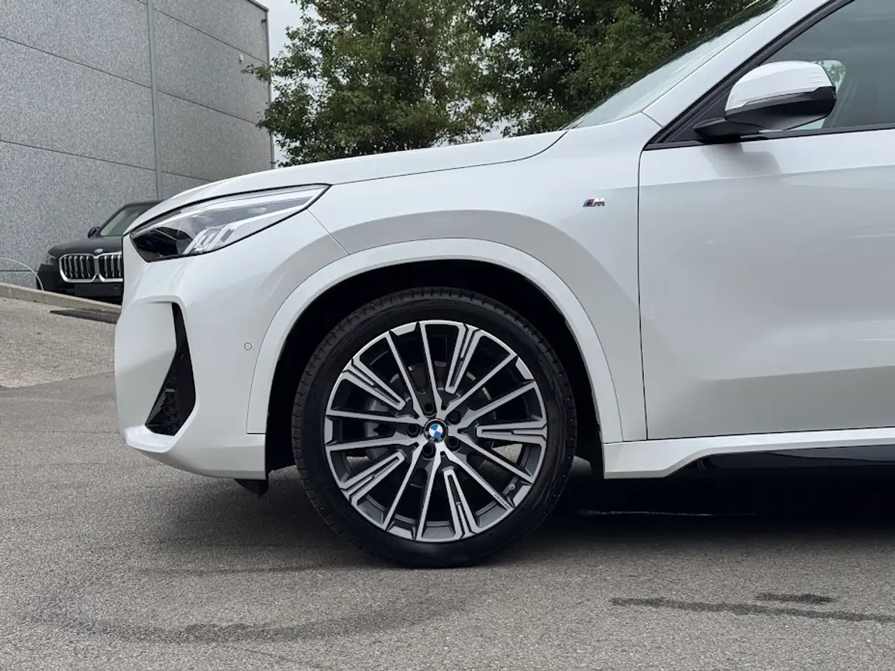 BMW X1 sDrive18i M Sport / PANODAK / TREKHAAK / DODE HOEK, миниатюра 3