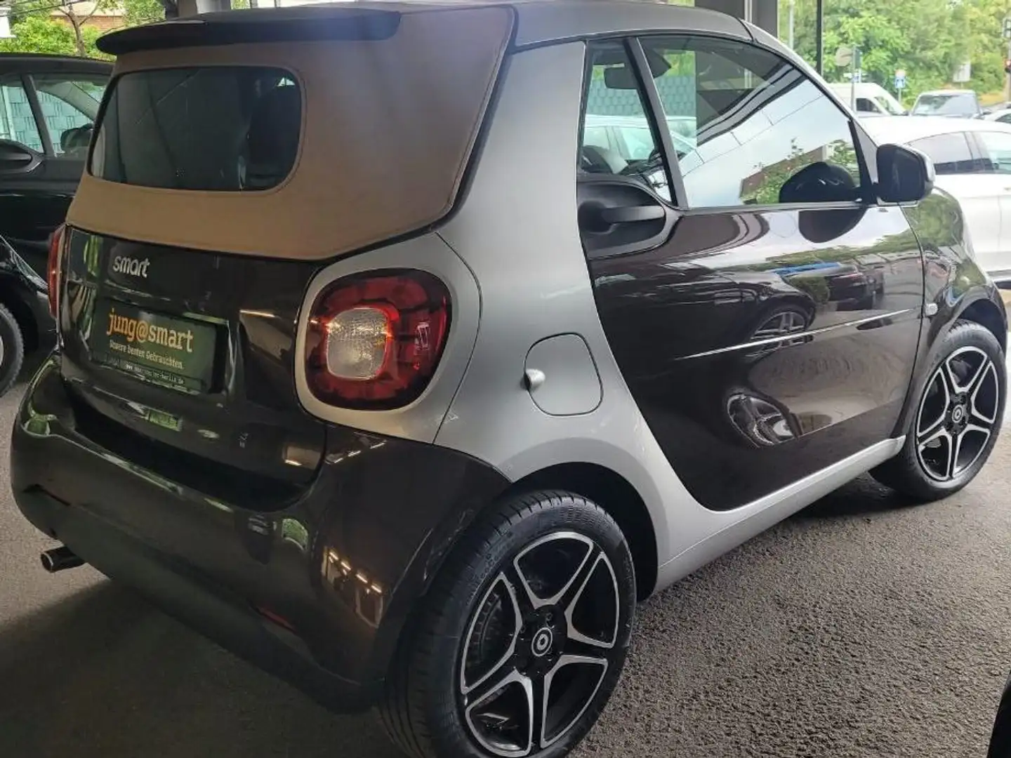 smart forTwo smart fortwo cabrio twinamic Braun - 1