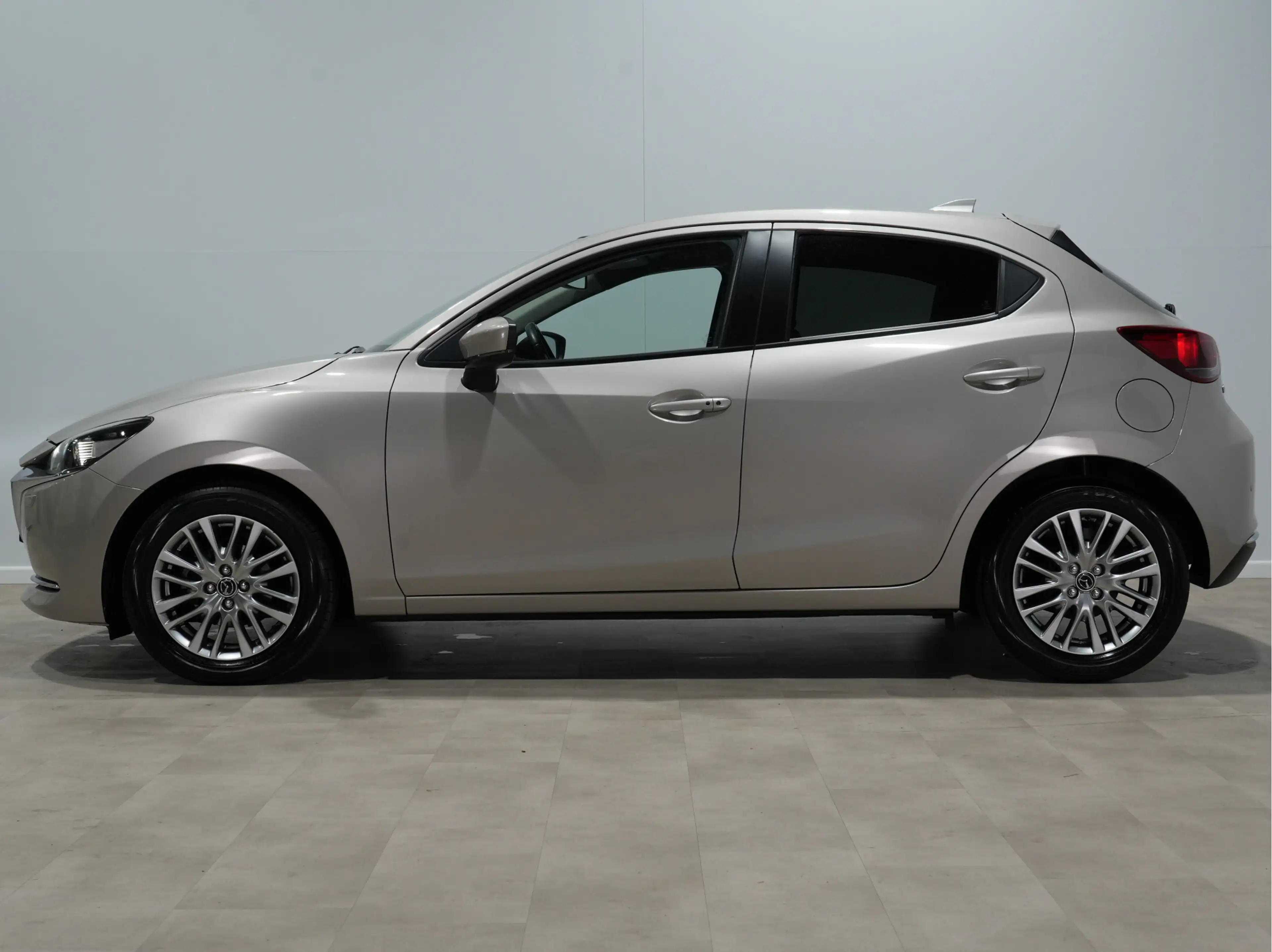 Mazda 2 1.5 Skyactiv-G Luxury Camera Apple Carplay stoel/s — photo 8
