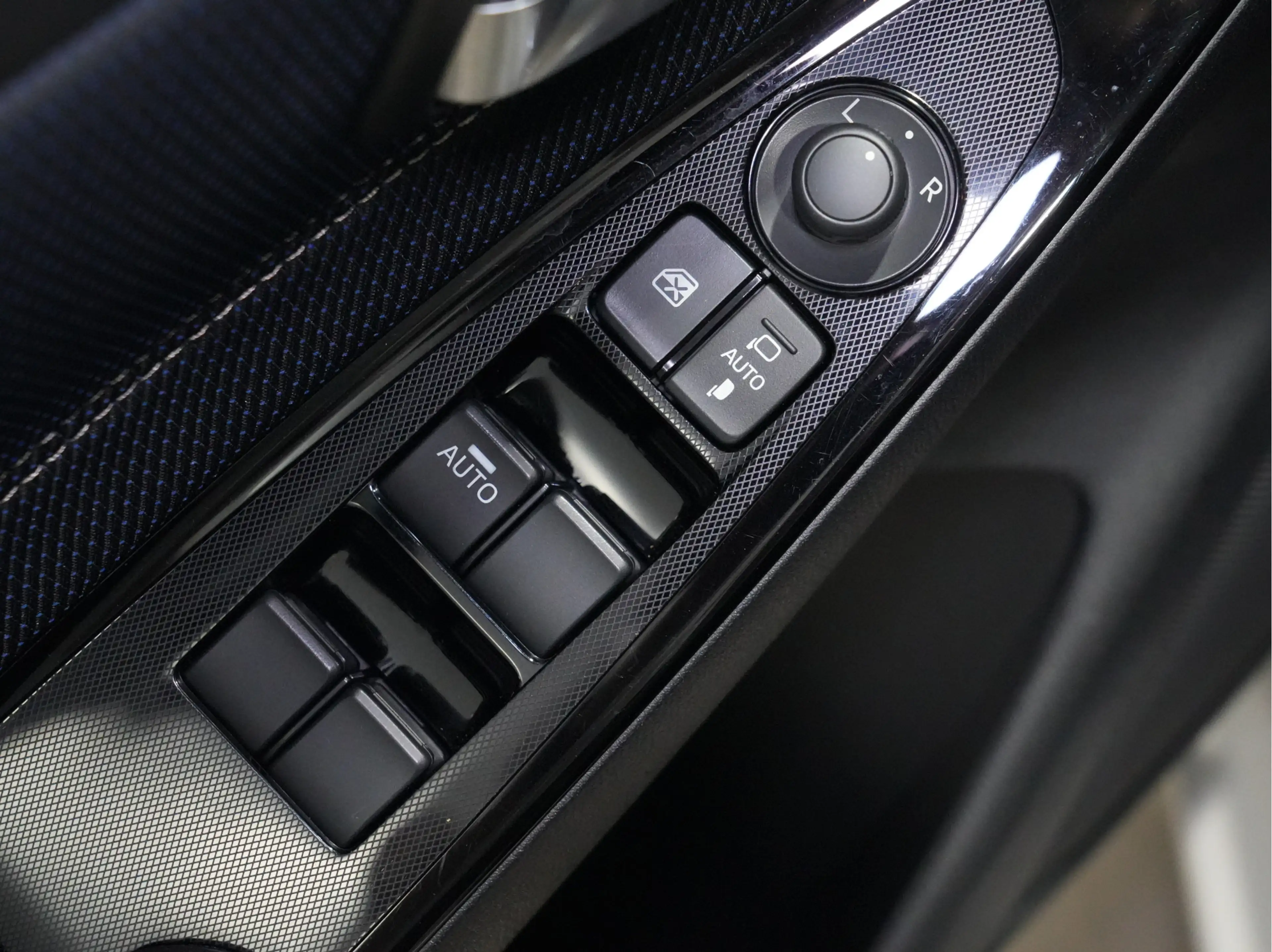 Mazda 2 1.5 Skyactiv-G Luxury Camera Apple Carplay stoel/s — photo 13