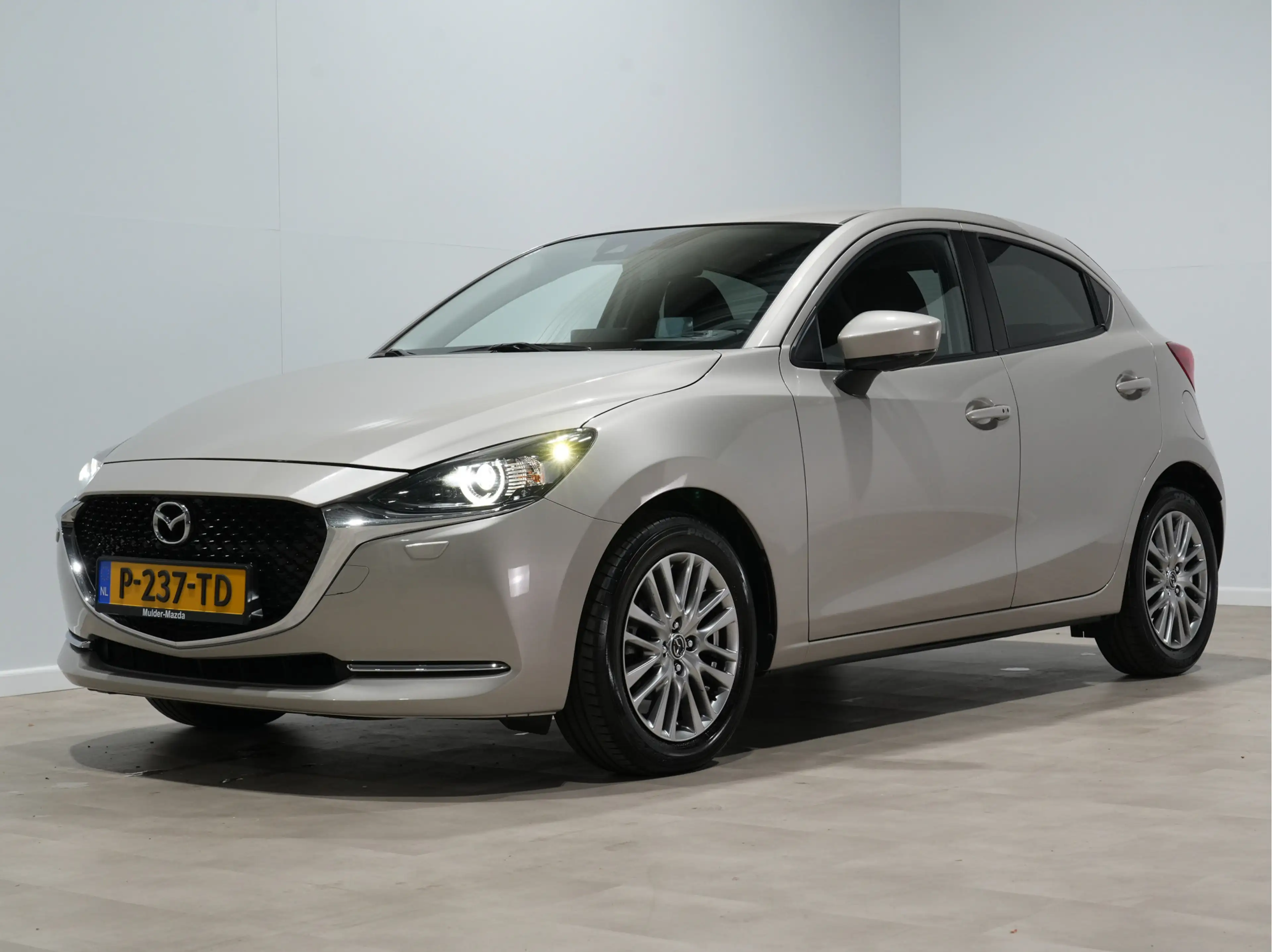 Mazda 2 1.5 Skyactiv-G Luxury Camera Apple Carplay stoel/s — photo 2