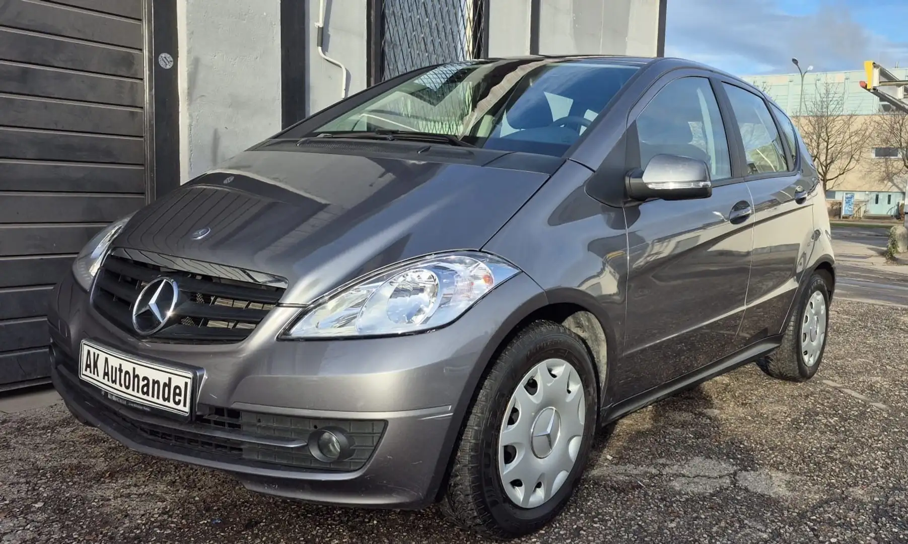 Mercedes-Benz A 150 Klima Sitzheizung Tüv & Service Neu Grau - 1