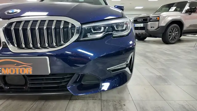 BMW 3 Series view 9