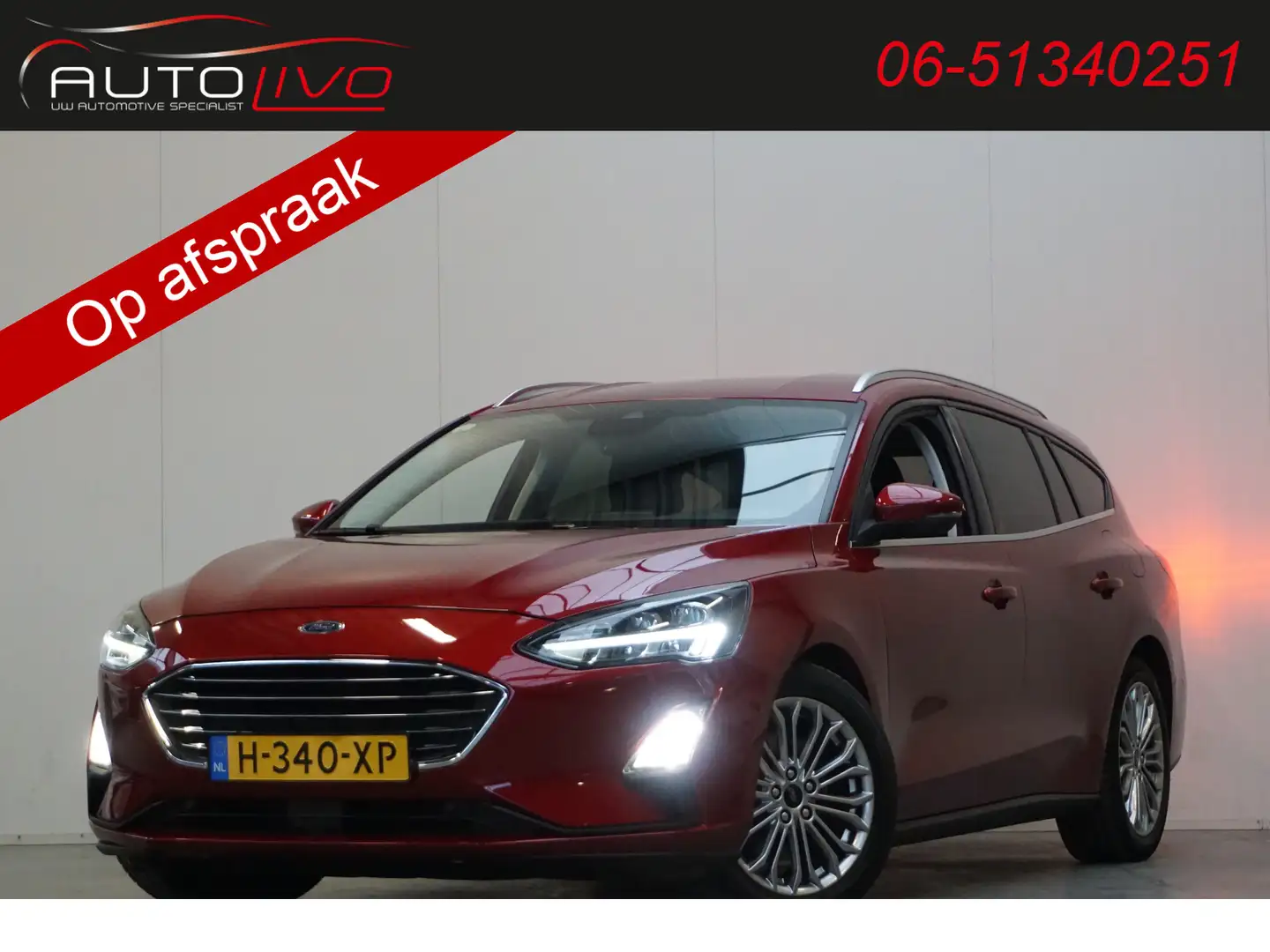 Ford Focus Wagon 1.5 EcoBlue Titanium Business AUTOMAAT! LED Rood - 1