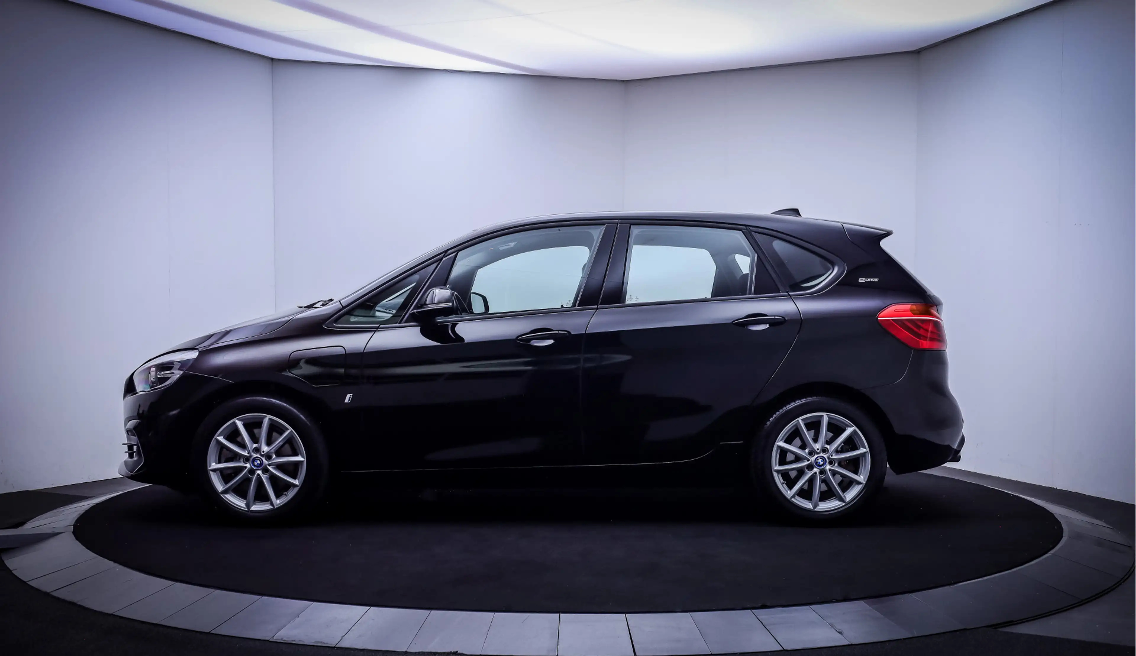 BMW 225 2-serie Active Tourer 225xe iPerformance Executive — photo 12