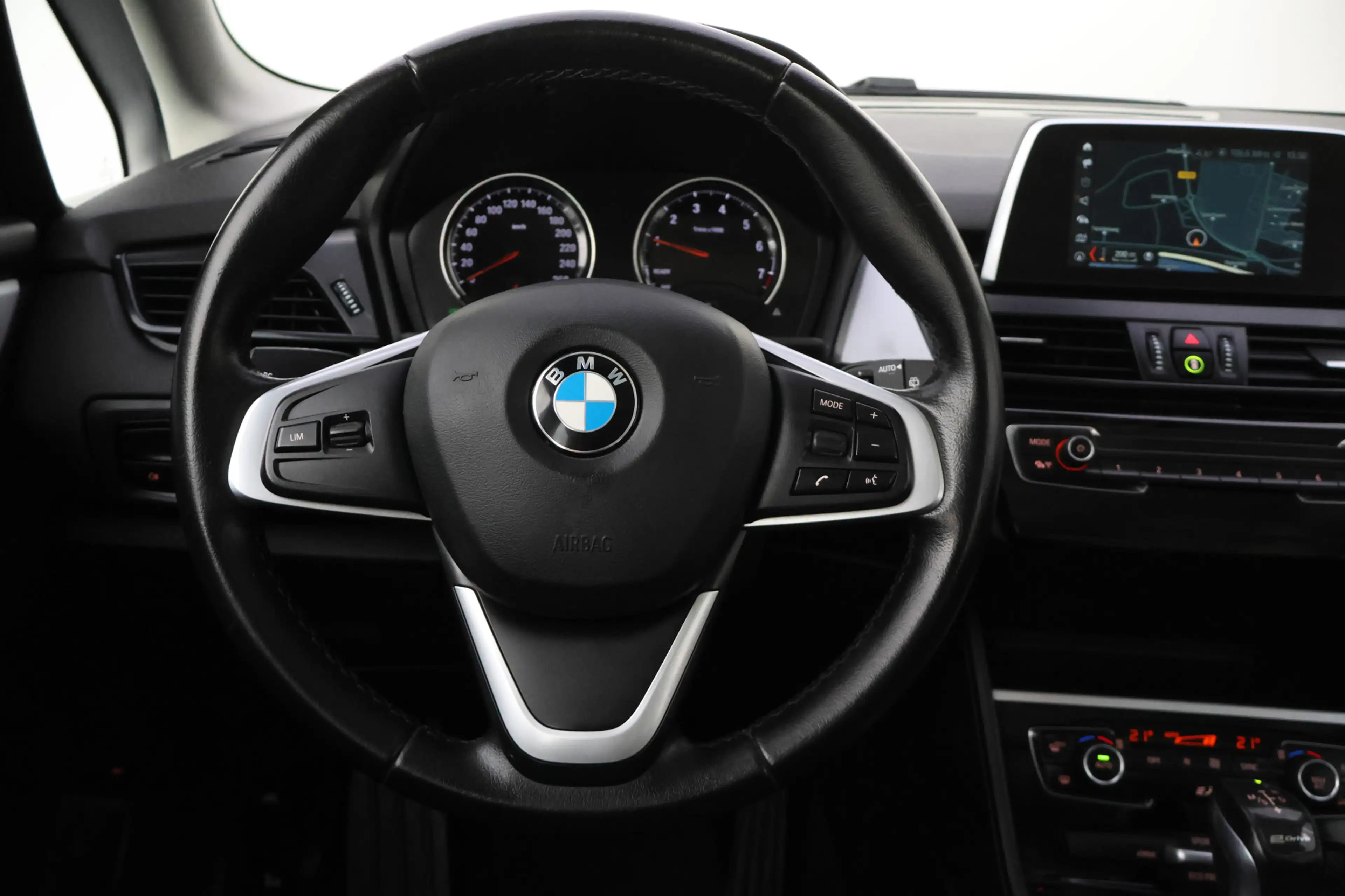 BMW 225 2-serie Active Tourer 225xe iPerformance Executive — photo 19
