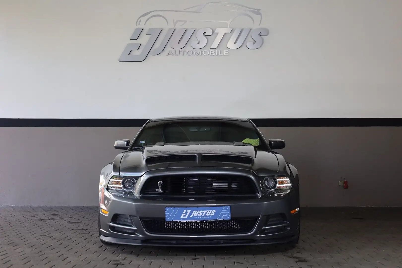 Ford Mustang 5.0 V8 GT/RECARO/TURBO/KLIMA/R20 Gris - 2