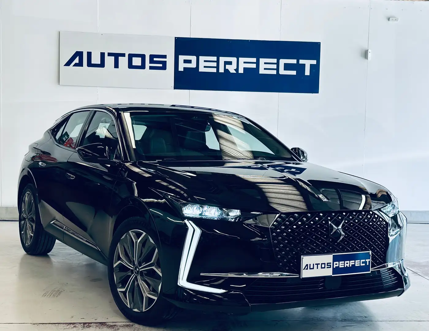 DS Automobiles DS 4 DS 4 1.2 BOITE AUTO CAMERA PDC SIEGE+VOL CHAUFFANT Noir - 2