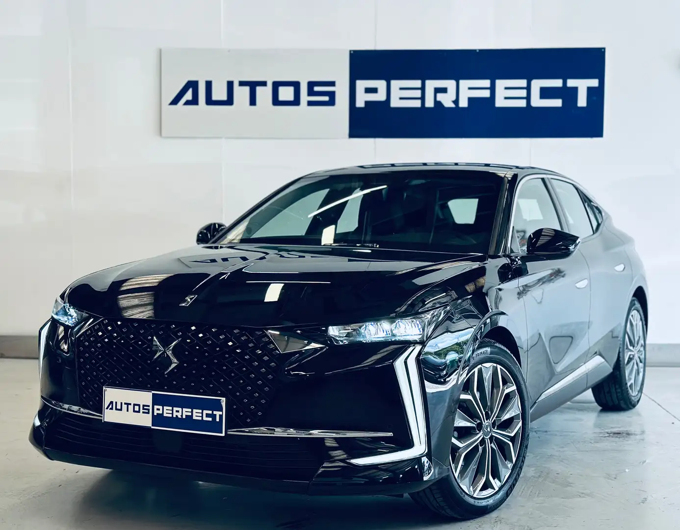 DS Automobiles DS 4 DS 4 1.2 BOITE AUTO CAMERA PDC SIEGE+VOL CHAUFFANT Noir - 1