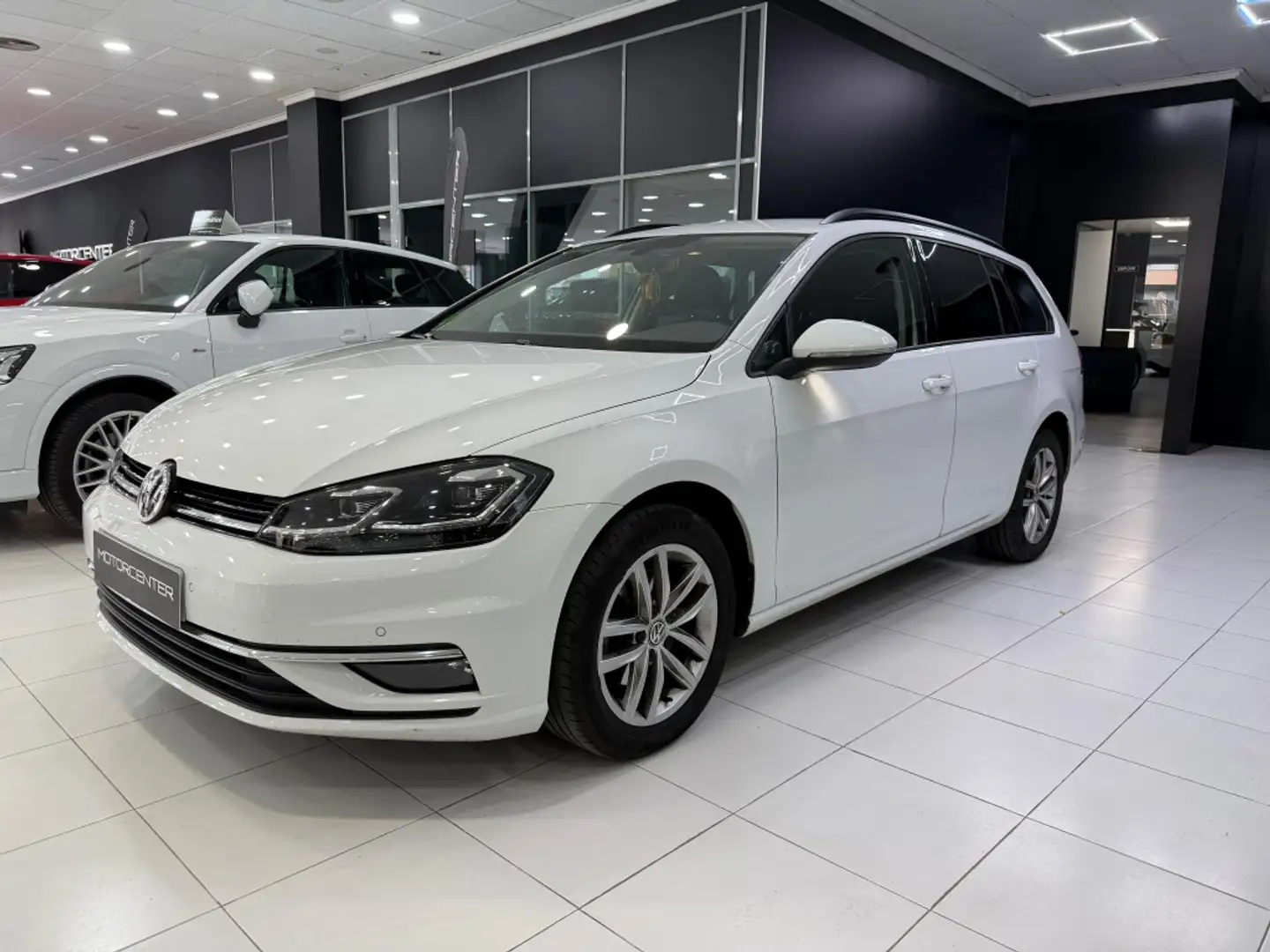 Volkswagen Golf Variant 2.0TDI Advance DSG7 Blanco - 2